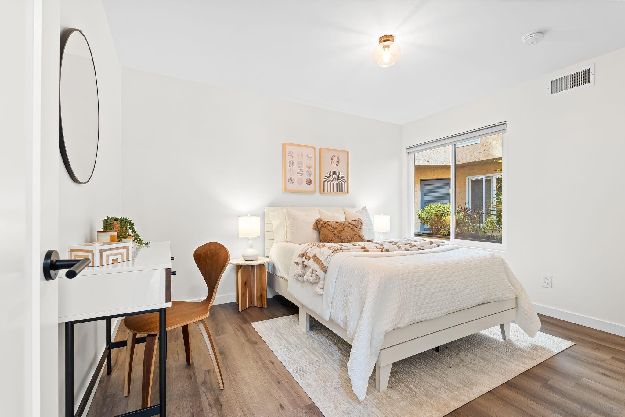 Detail Gallery Image 17 of 37 For 1324  S Pacific  #3,  Oceanside,  CA 92054 - 2 Beds | 2 Baths