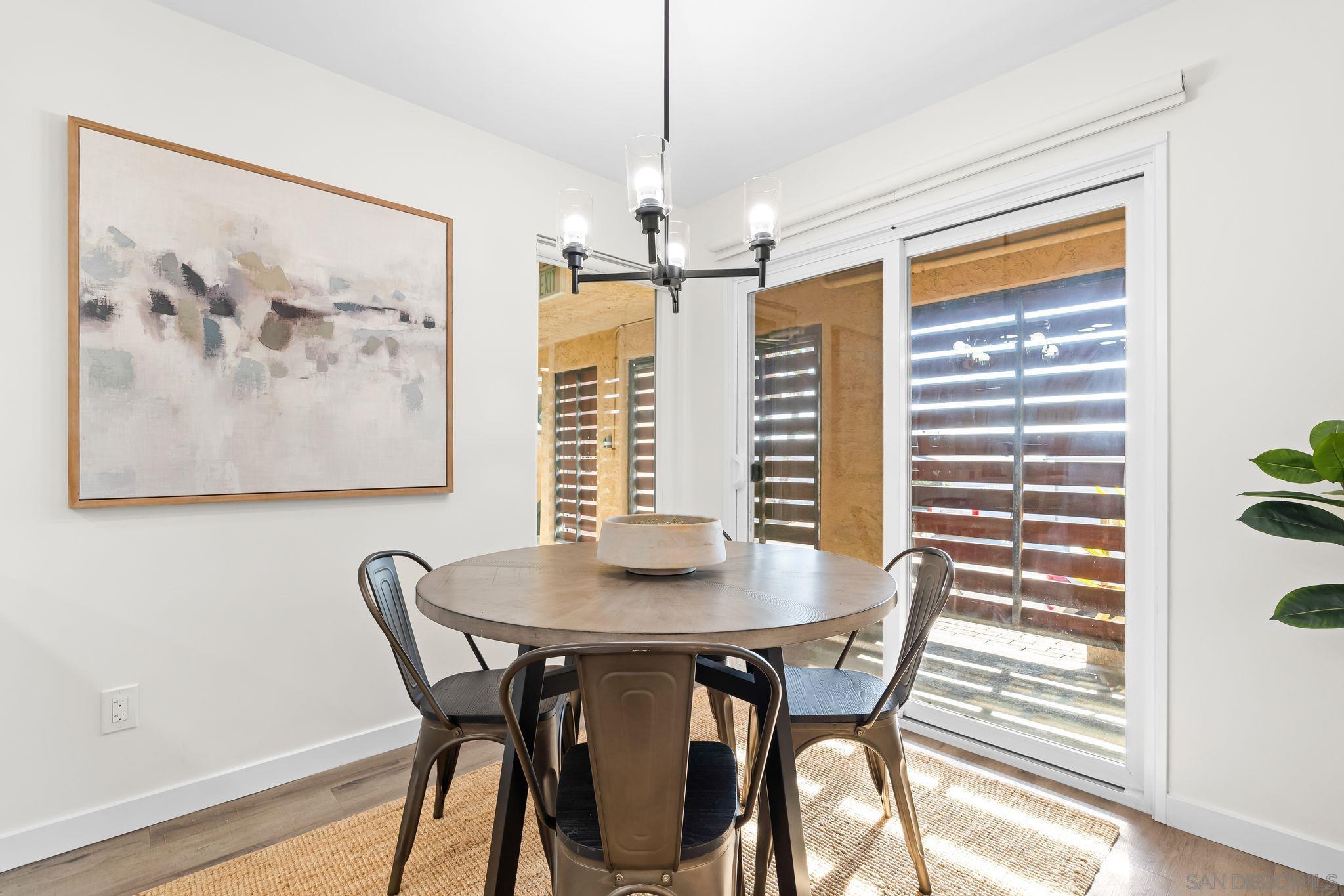 Detail Gallery Image 9 of 37 For 1324  S Pacific  #3,  Oceanside,  CA 92054 - 2 Beds | 2 Baths