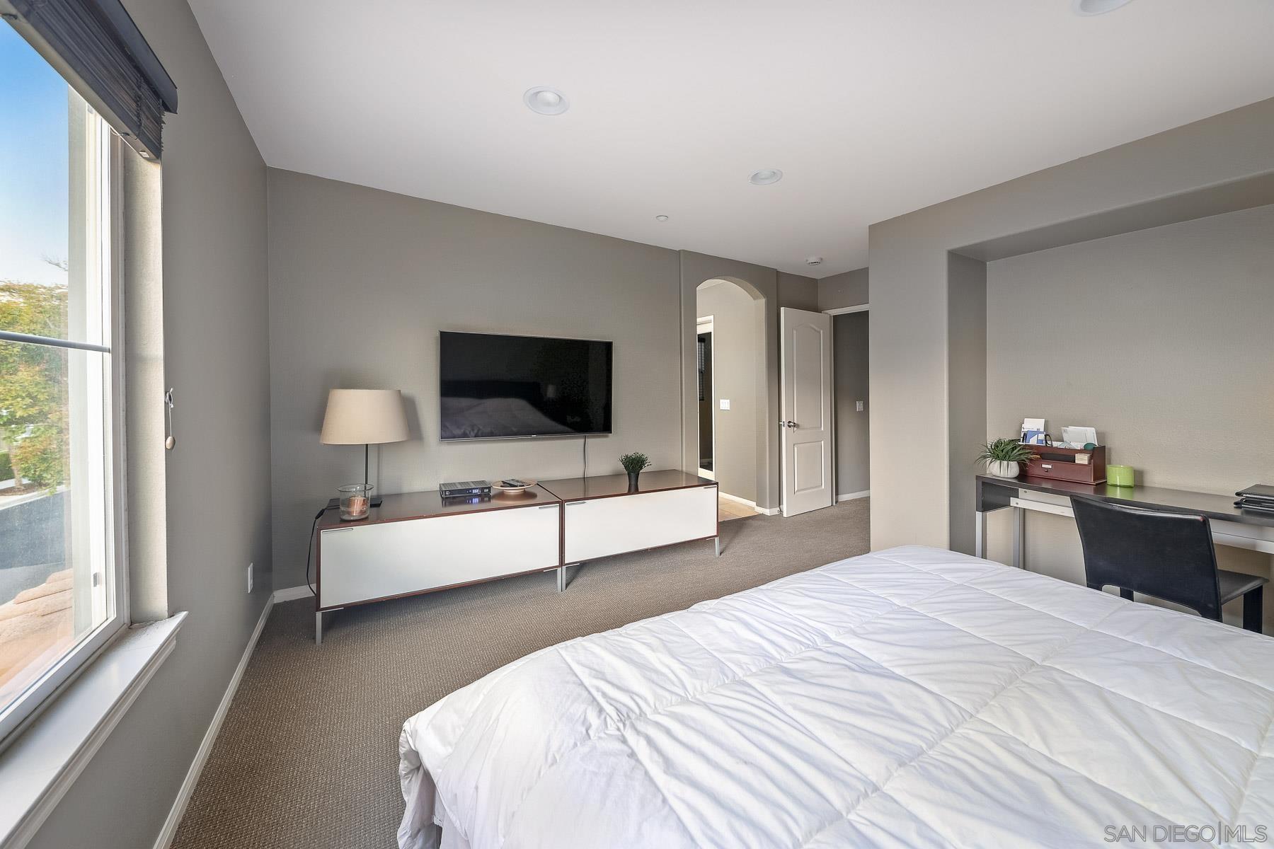 Detail Gallery Image 16 of 37 For 10447  Whitcomb Way  #161,  San Diego,  CA 92127 - 4 Beds | 2/1 Baths