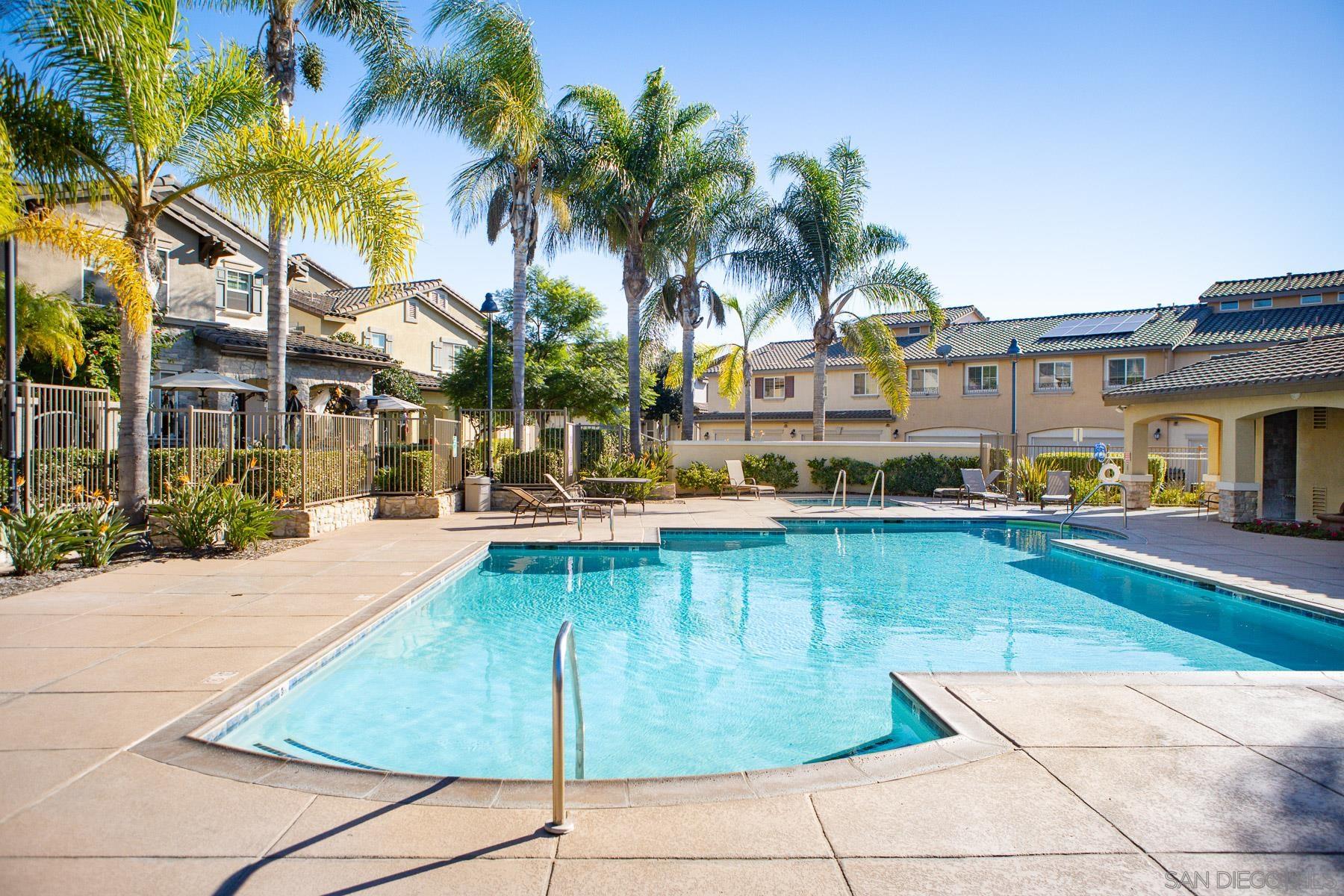 Detail Gallery Image 24 of 37 For 10447  Whitcomb Way  #161,  San Diego,  CA 92127 - 4 Beds | 2/1 Baths