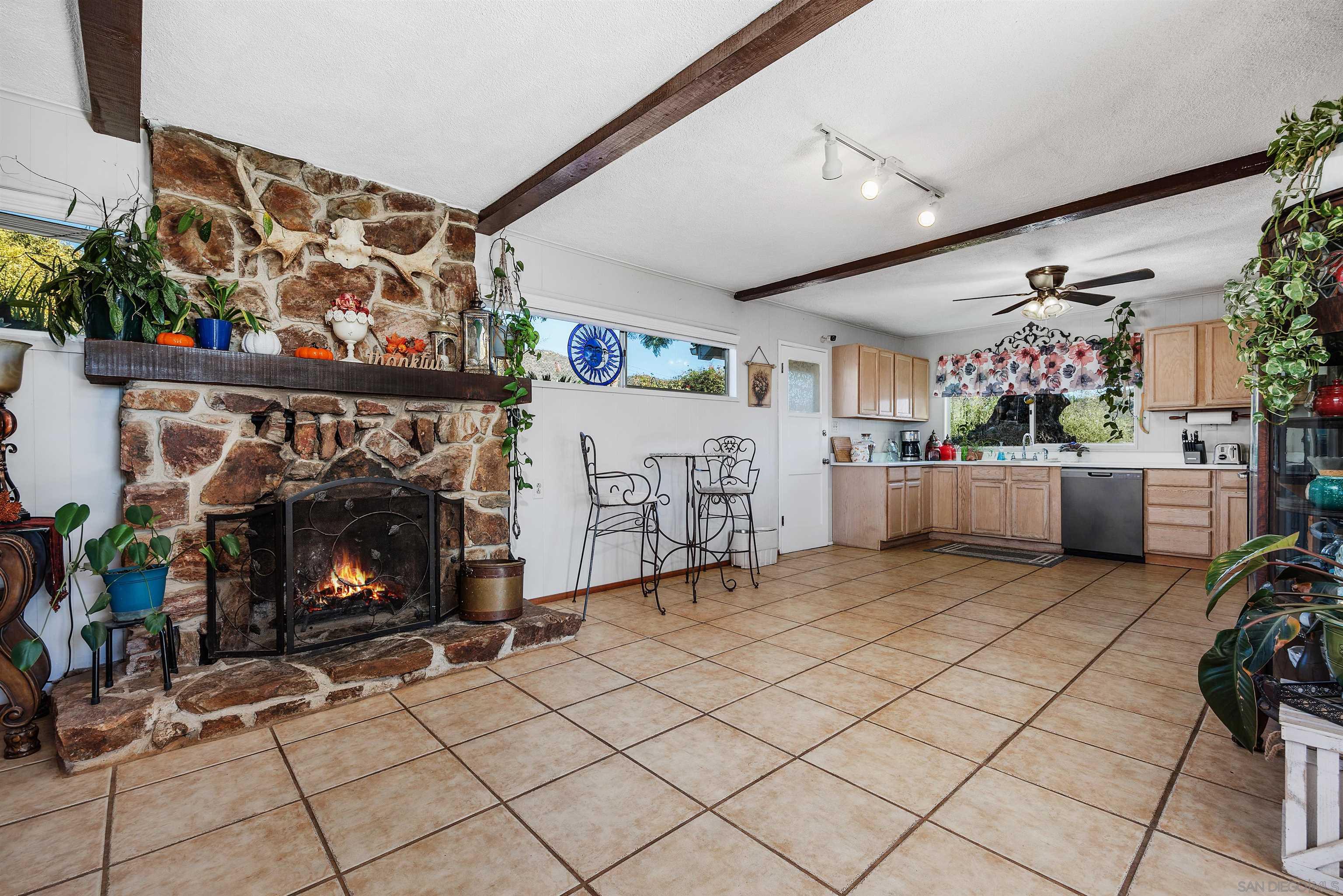 Detail Gallery Image 18 of 56 For 11270  San Luis Rey Dr, Valley Center,  CA 92082 - 3 Beds | 2/1 Baths