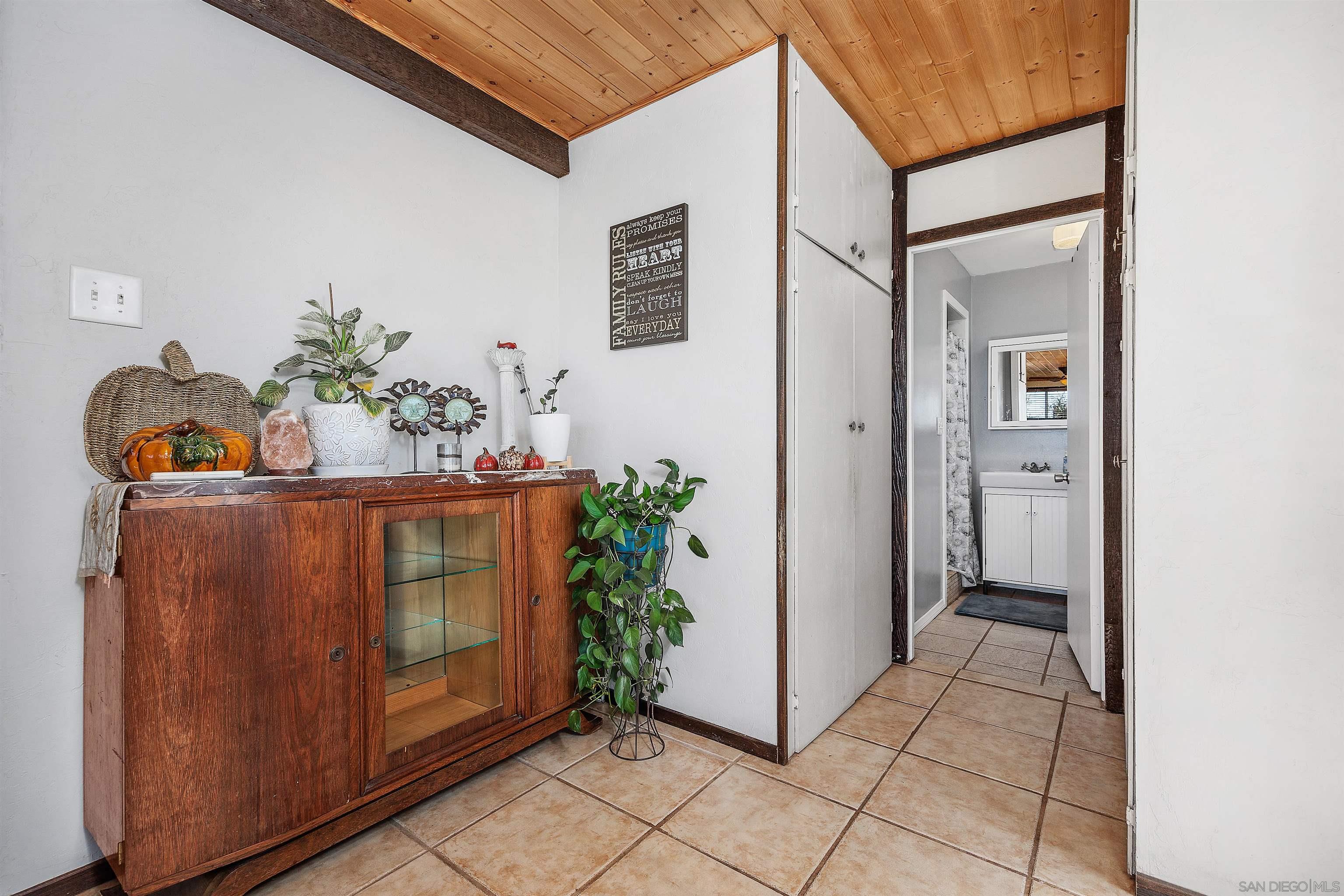 Detail Gallery Image 22 of 56 For 11270  San Luis Rey Dr, Valley Center,  CA 92082 - 3 Beds | 2/1 Baths