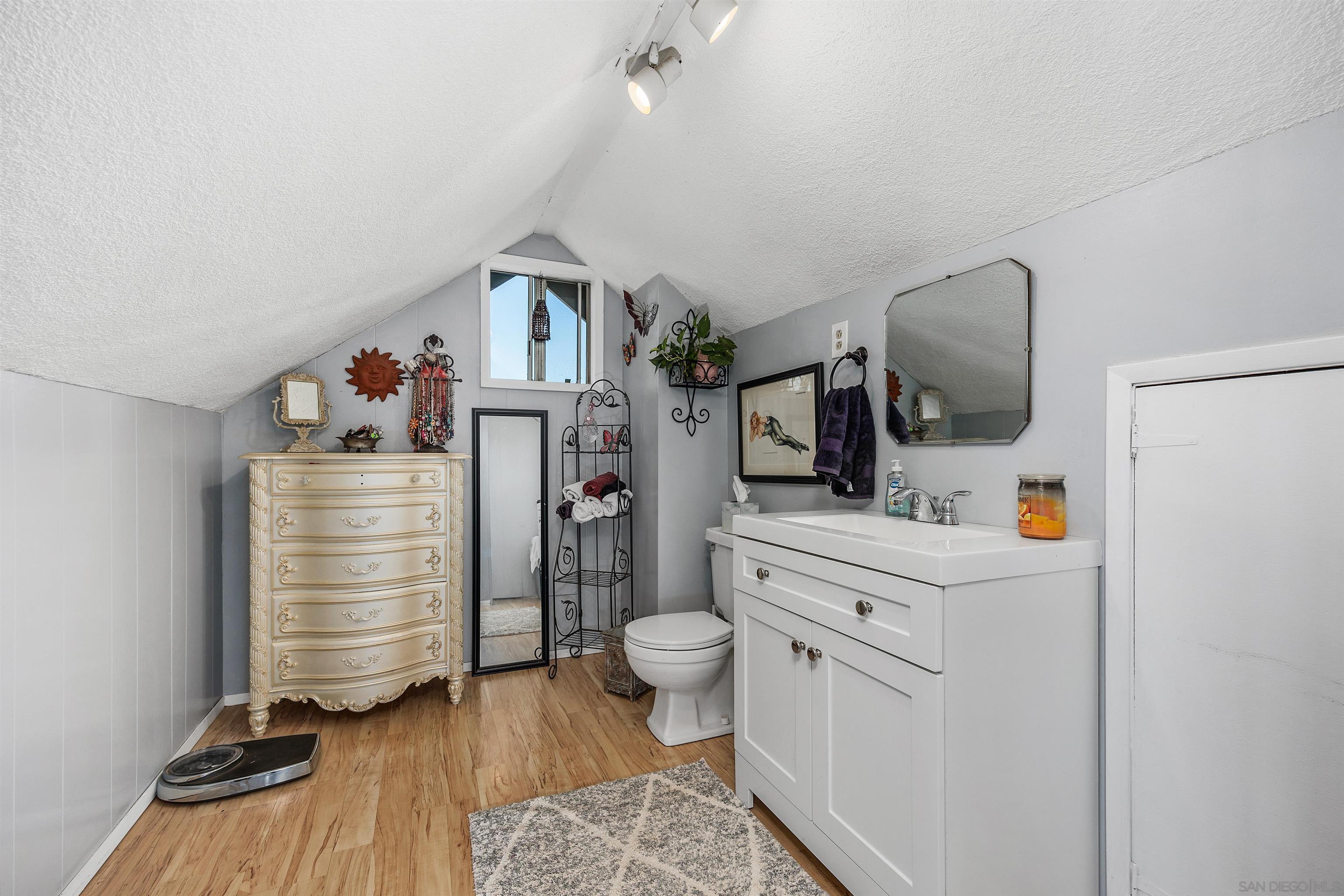 Detail Gallery Image 30 of 56 For 11270  San Luis Rey Dr, Valley Center,  CA 92082 - 3 Beds | 2/1 Baths