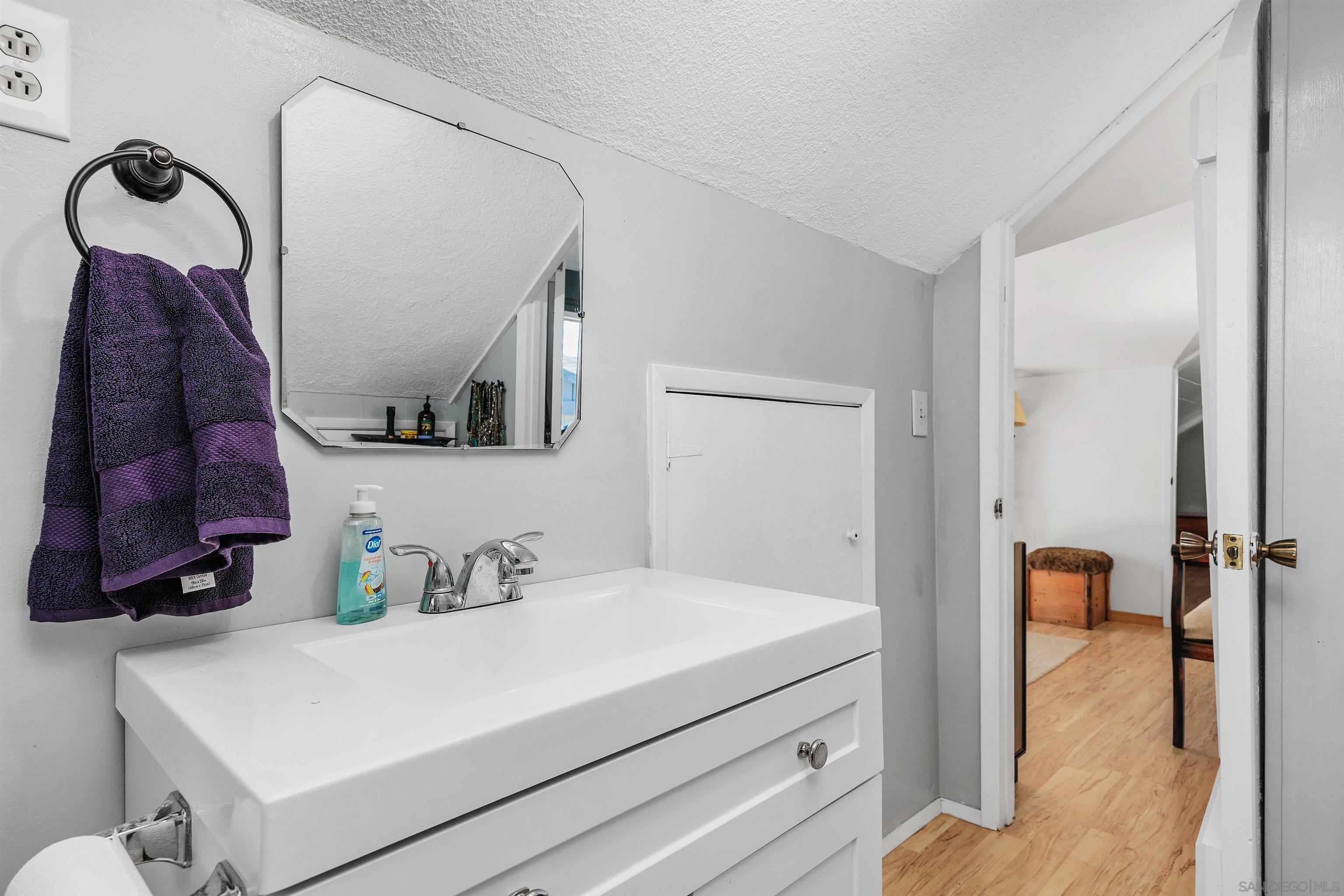 Detail Gallery Image 31 of 56 For 11270  San Luis Rey Dr, Valley Center,  CA 92082 - 3 Beds | 2/1 Baths