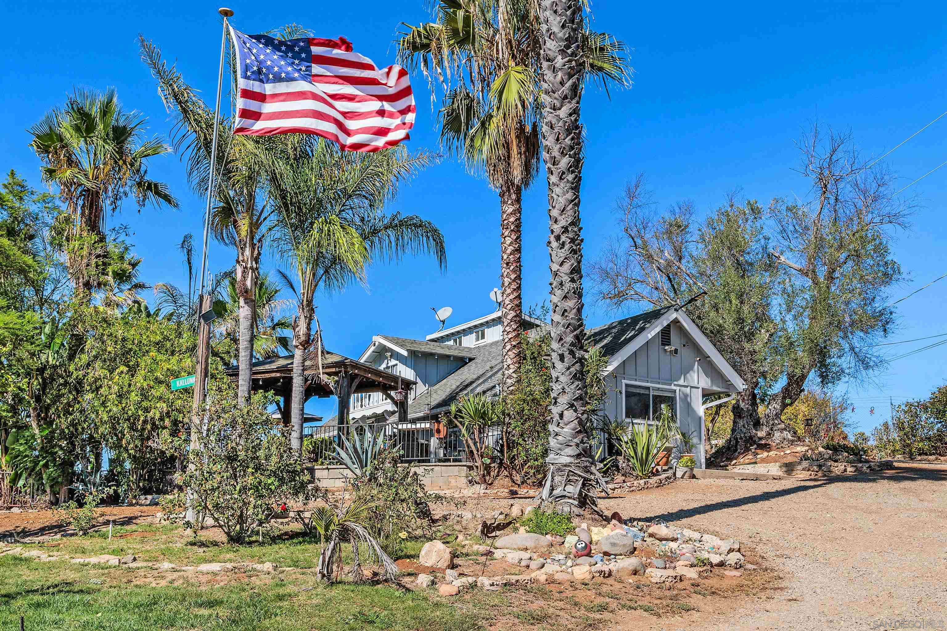 Detail Gallery Image 7 of 56 For 11270  San Luis Rey Dr, Valley Center,  CA 92082 - 3 Beds | 2/1 Baths