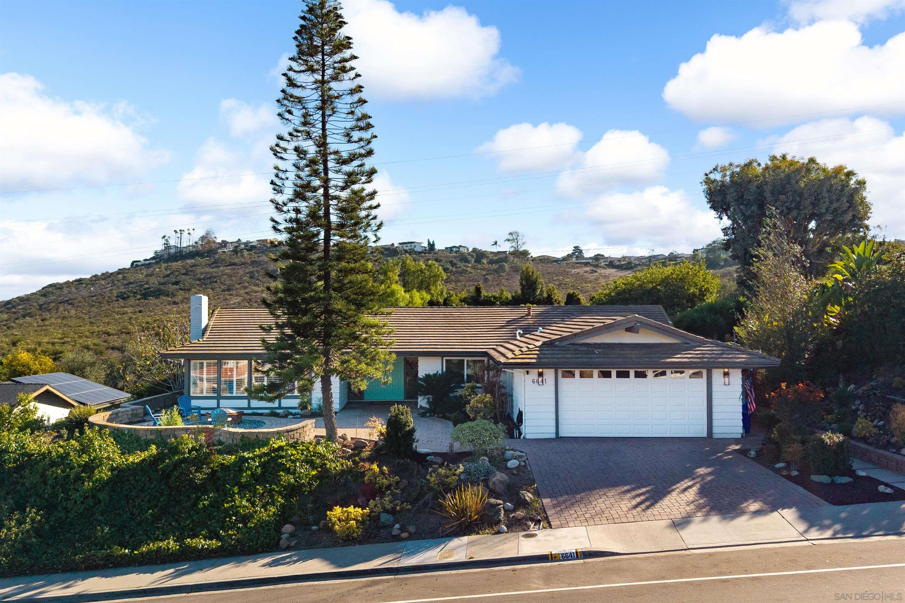 Front Image Thumbnail for SD250043565