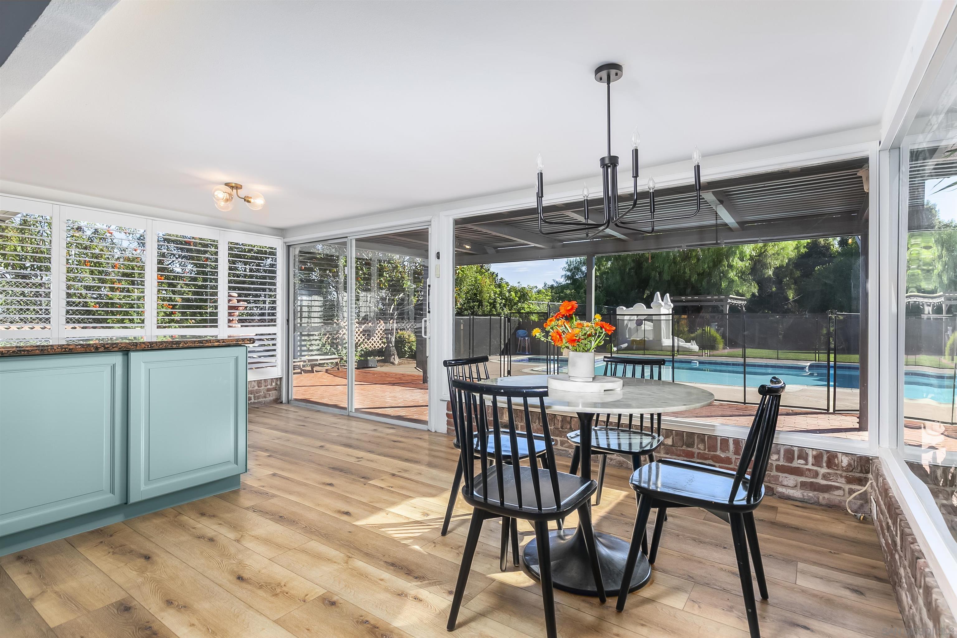 Detail Gallery Image 19 of 51 For 6641  Murray Park Dr, San Diego,  CA 92120 - 5 Beds | 2/1 Baths