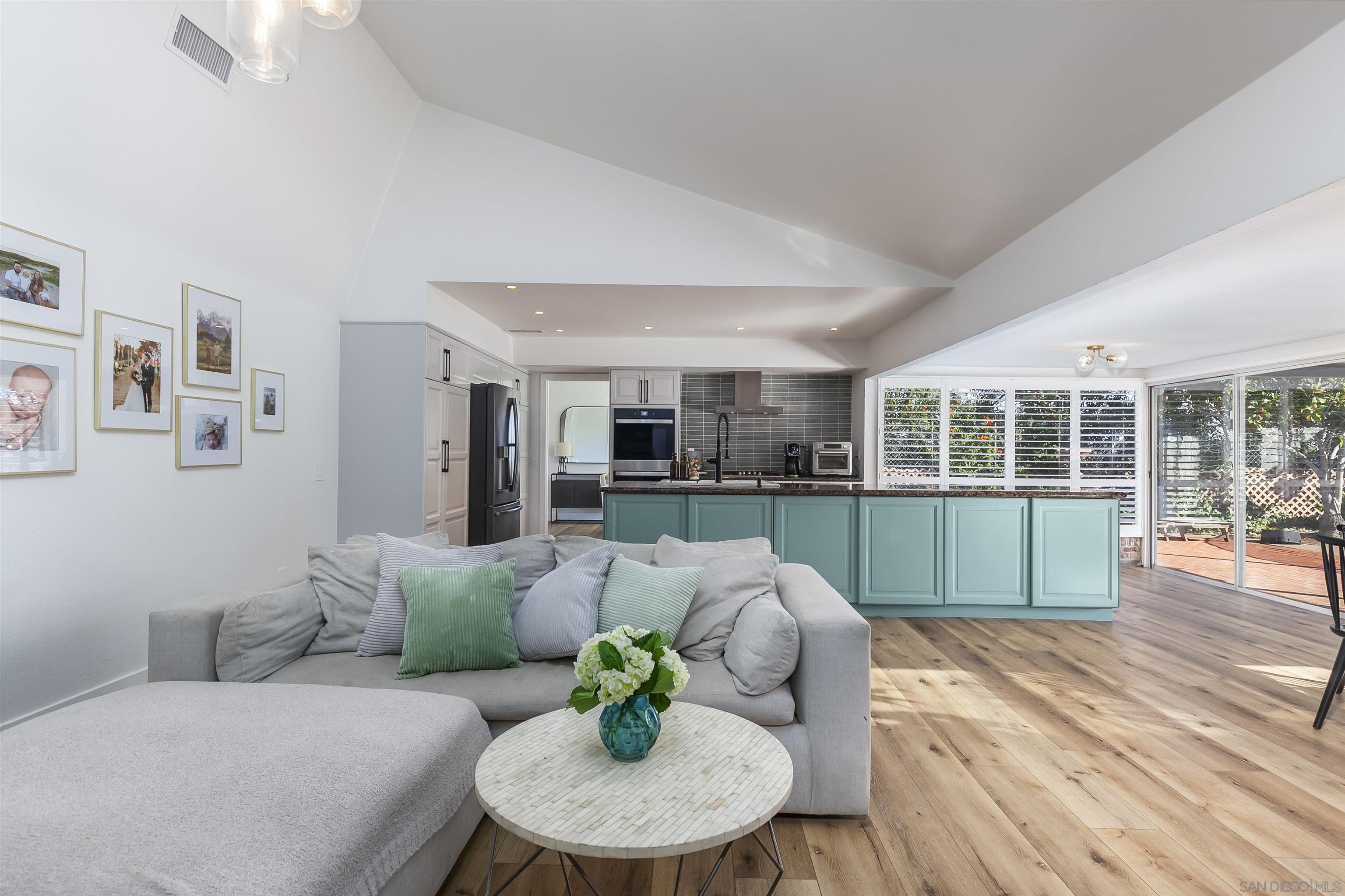 Detail Gallery Image 26 of 51 For 6641  Murray Park Dr, San Diego,  CA 92120 - 5 Beds | 2/1 Baths