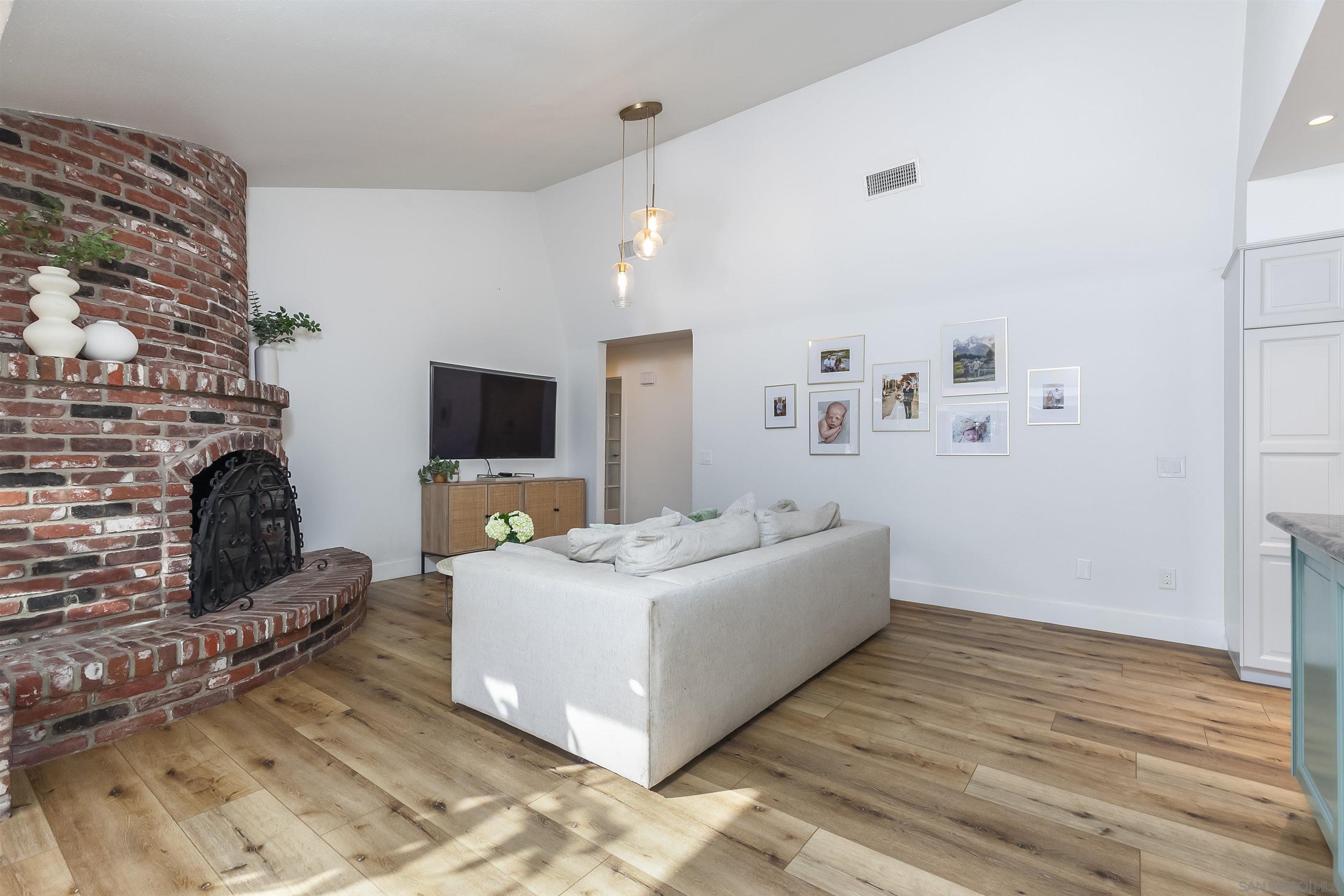 Detail Gallery Image 29 of 51 For 6641  Murray Park Dr, San Diego,  CA 92120 - 5 Beds | 2/1 Baths