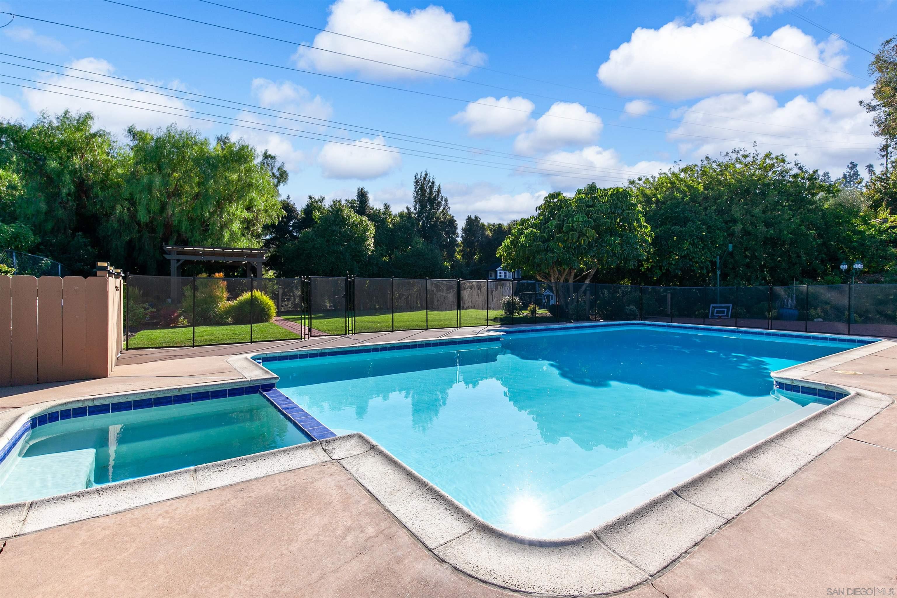 Detail Gallery Image 44 of 51 For 6641  Murray Park Dr, San Diego,  CA 92120 - 5 Beds | 2/1 Baths