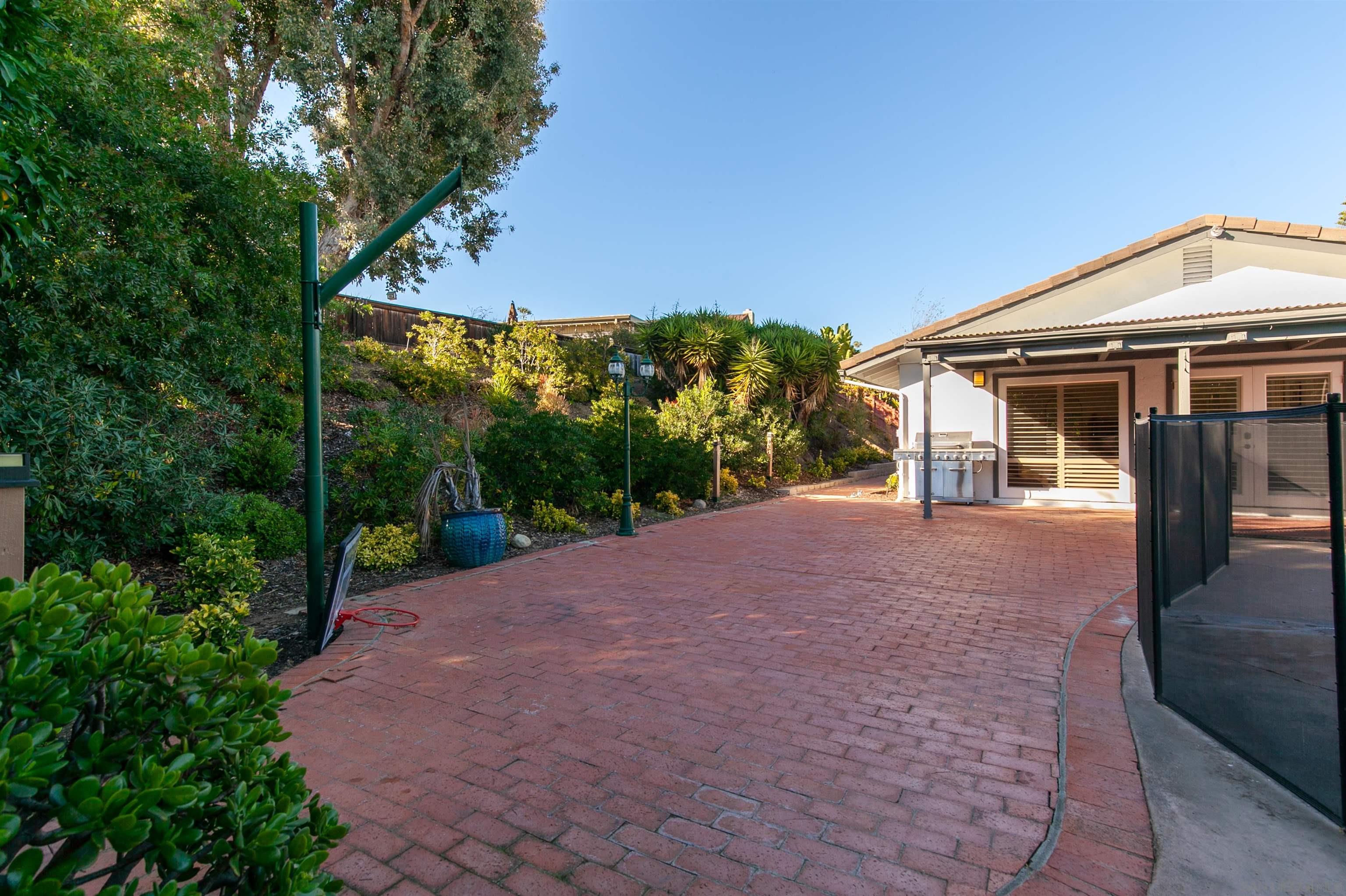 Detail Gallery Image 47 of 51 For 6641  Murray Park Dr, San Diego,  CA 92120 - 5 Beds | 2/1 Baths