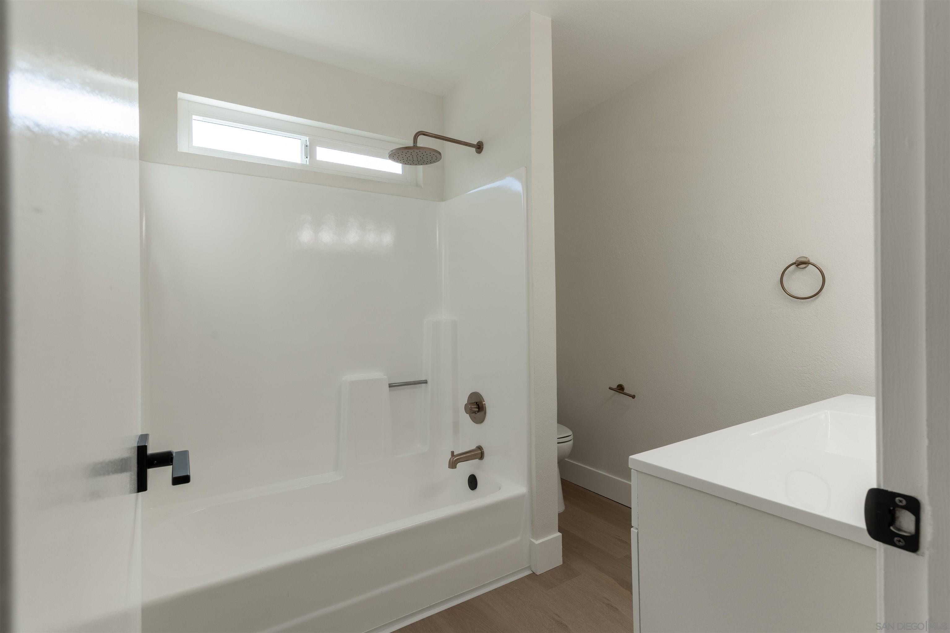 Detail Gallery Image 11 of 42 For 4668  39th St, San Diego,  CA 92116 - – Beds | – Baths