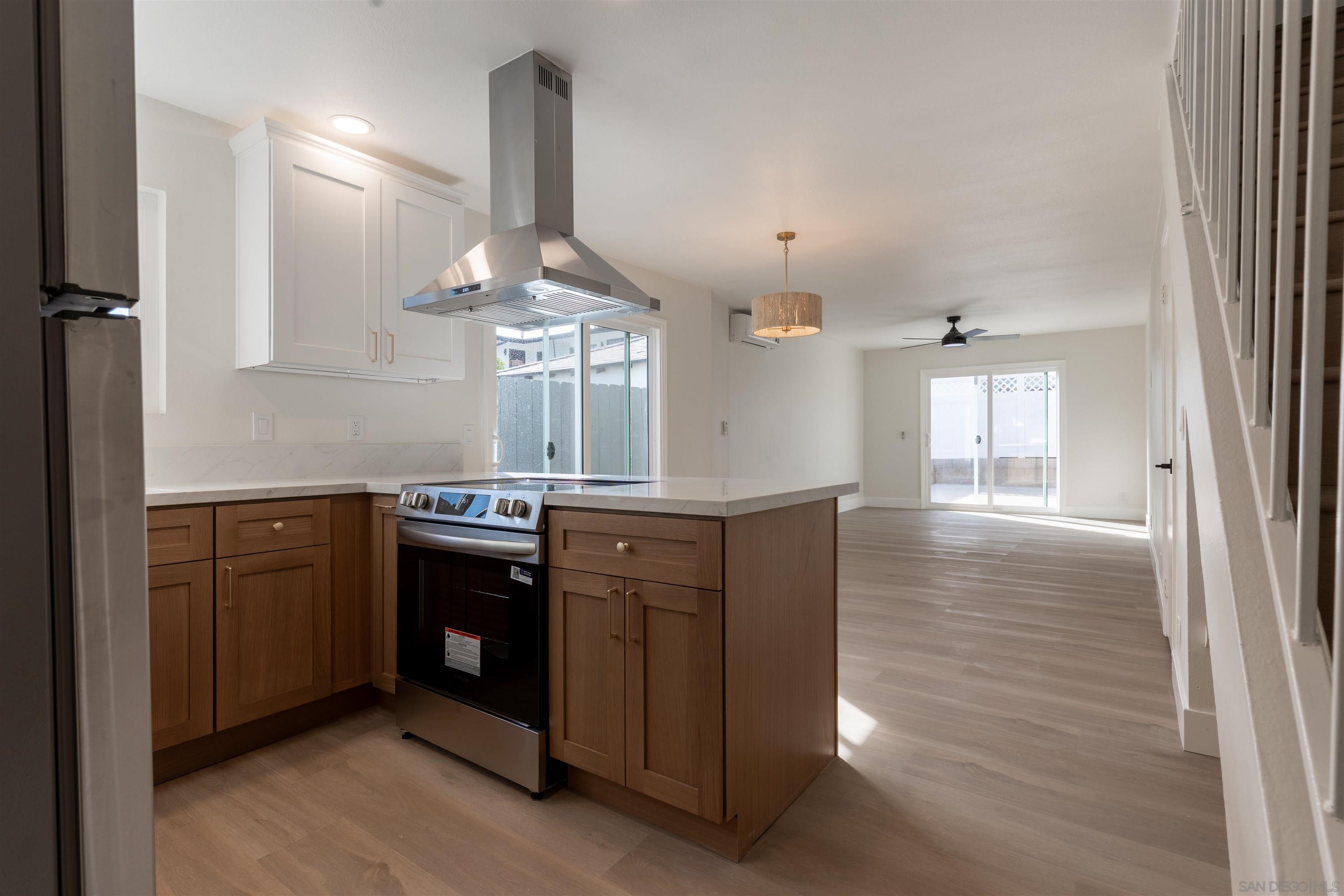 Detail Gallery Image 4 of 42 For 4668  39th St, San Diego,  CA 92116 - – Beds | – Baths