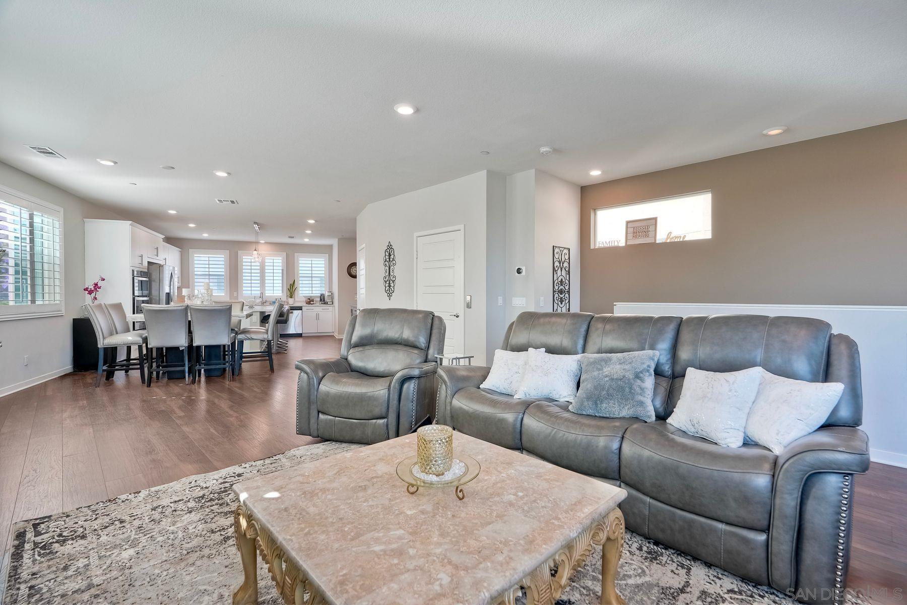 Detail Gallery Image 21 of 62 For 2056  Callisto Terrace, Chula Vista,  CA 91915 - 4 Beds | 3/1 Baths