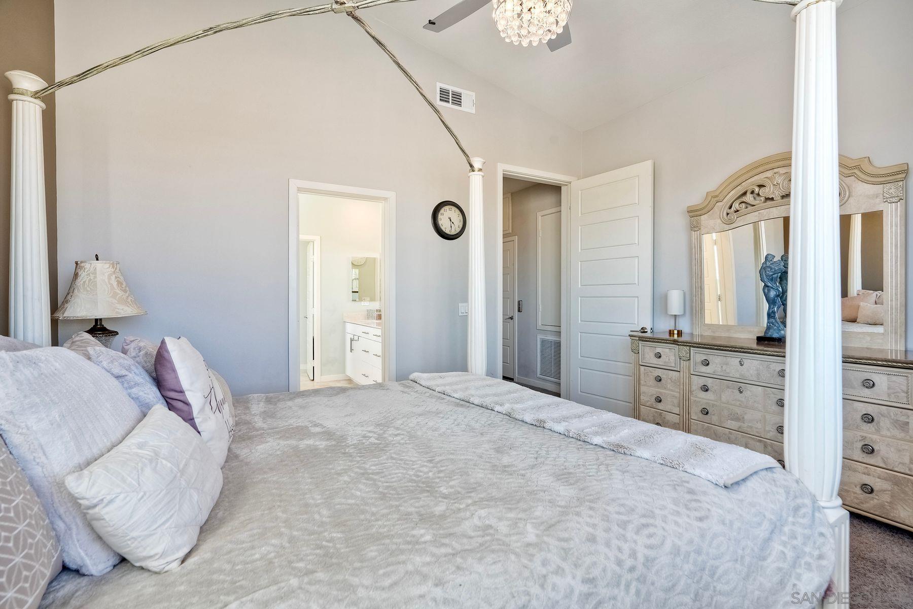 Detail Gallery Image 37 of 62 For 2056  Callisto Terrace, Chula Vista,  CA 91915 - 4 Beds | 3/1 Baths