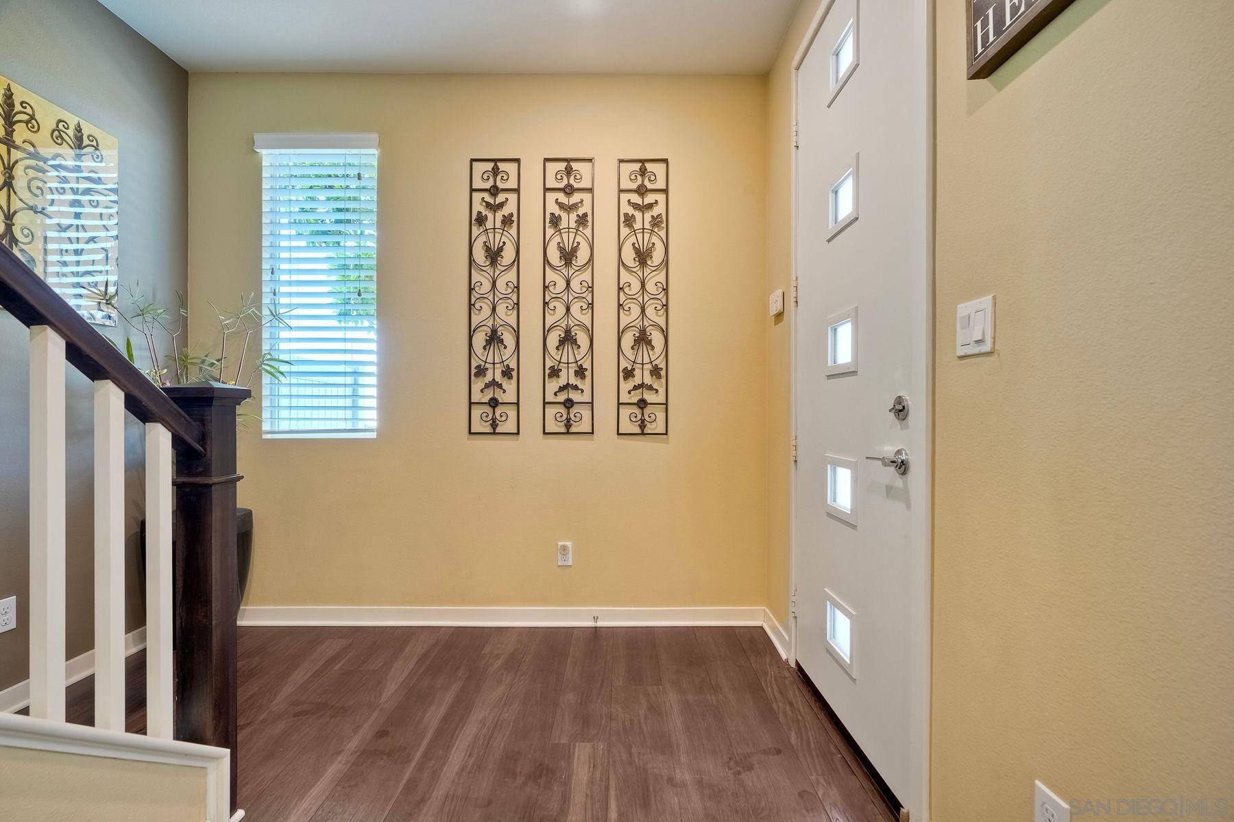 Detail Gallery Image 9 of 62 For 2056  Callisto Terrace, Chula Vista,  CA 91915 - 4 Beds | 3/1 Baths