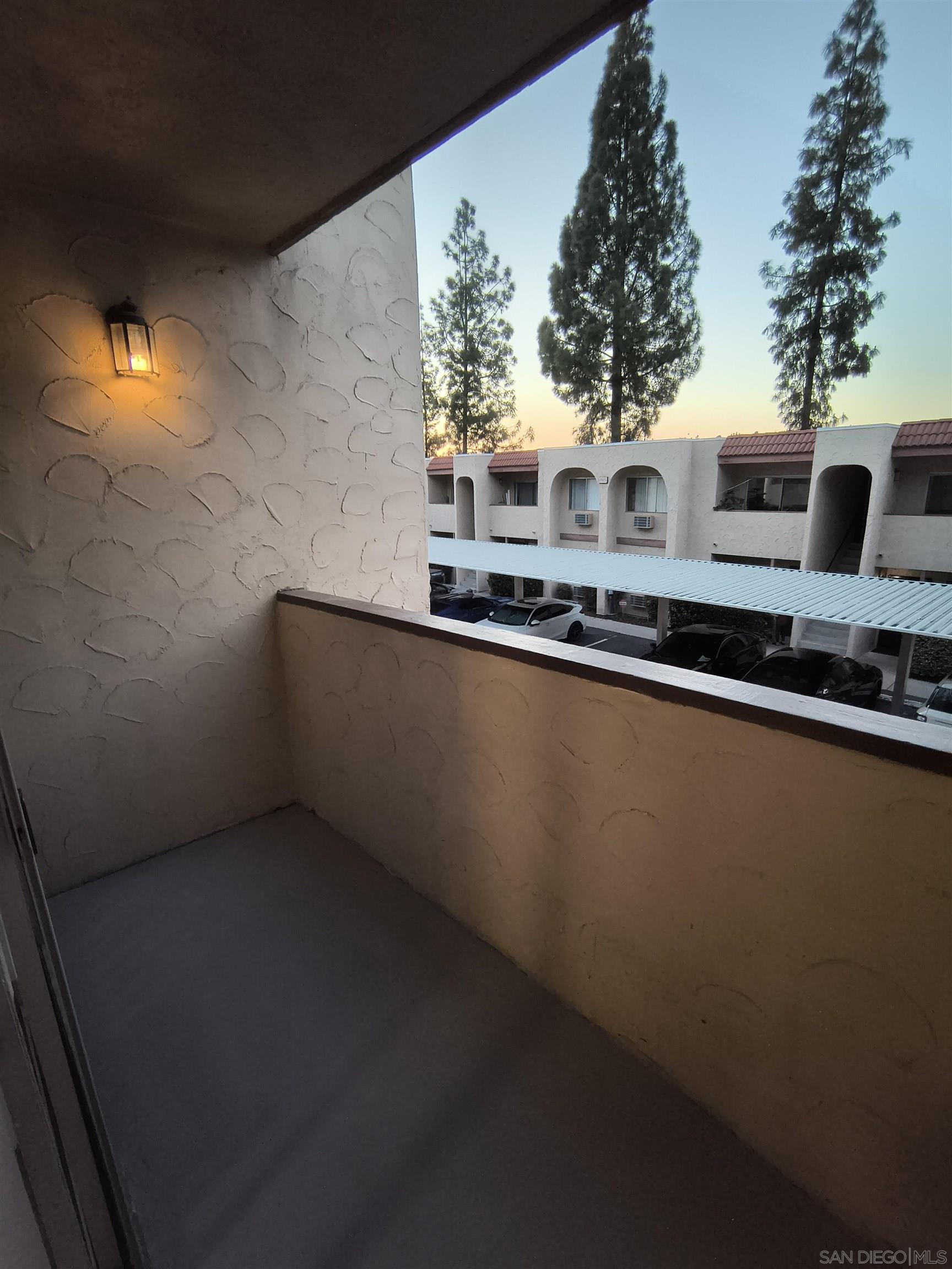 Detail Gallery Image 22 of 23 For 3557  Kenora Dr  #22,  Spring Valley,  CA 91977 - 2 Beds | 2 Baths