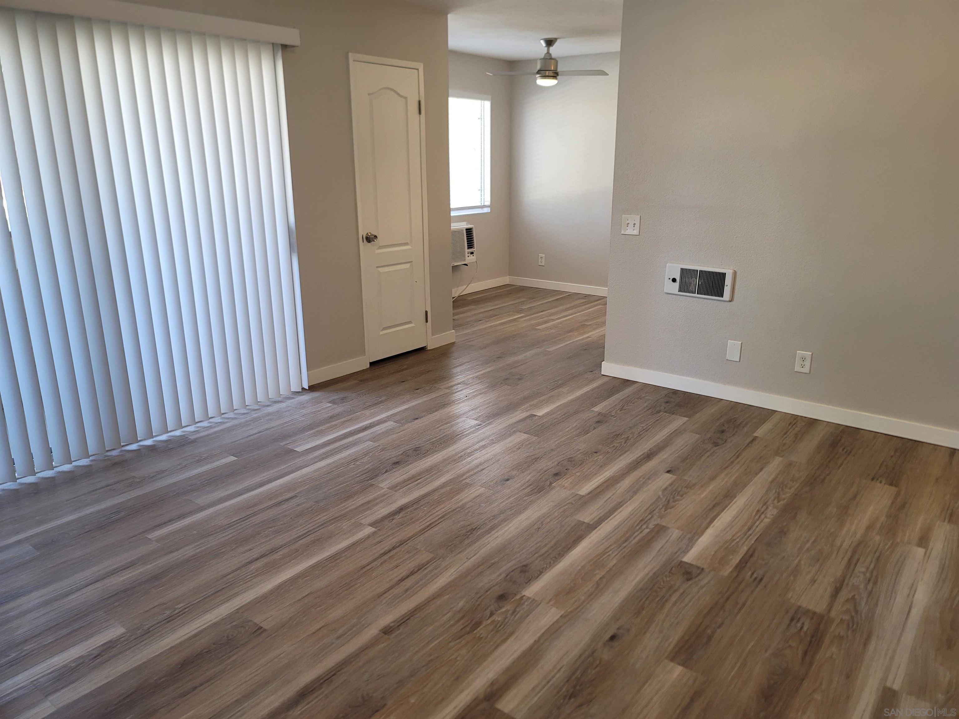 Detail Gallery Image 4 of 23 For 3557  Kenora Dr  #22,  Spring Valley,  CA 91977 - 2 Beds | 2 Baths