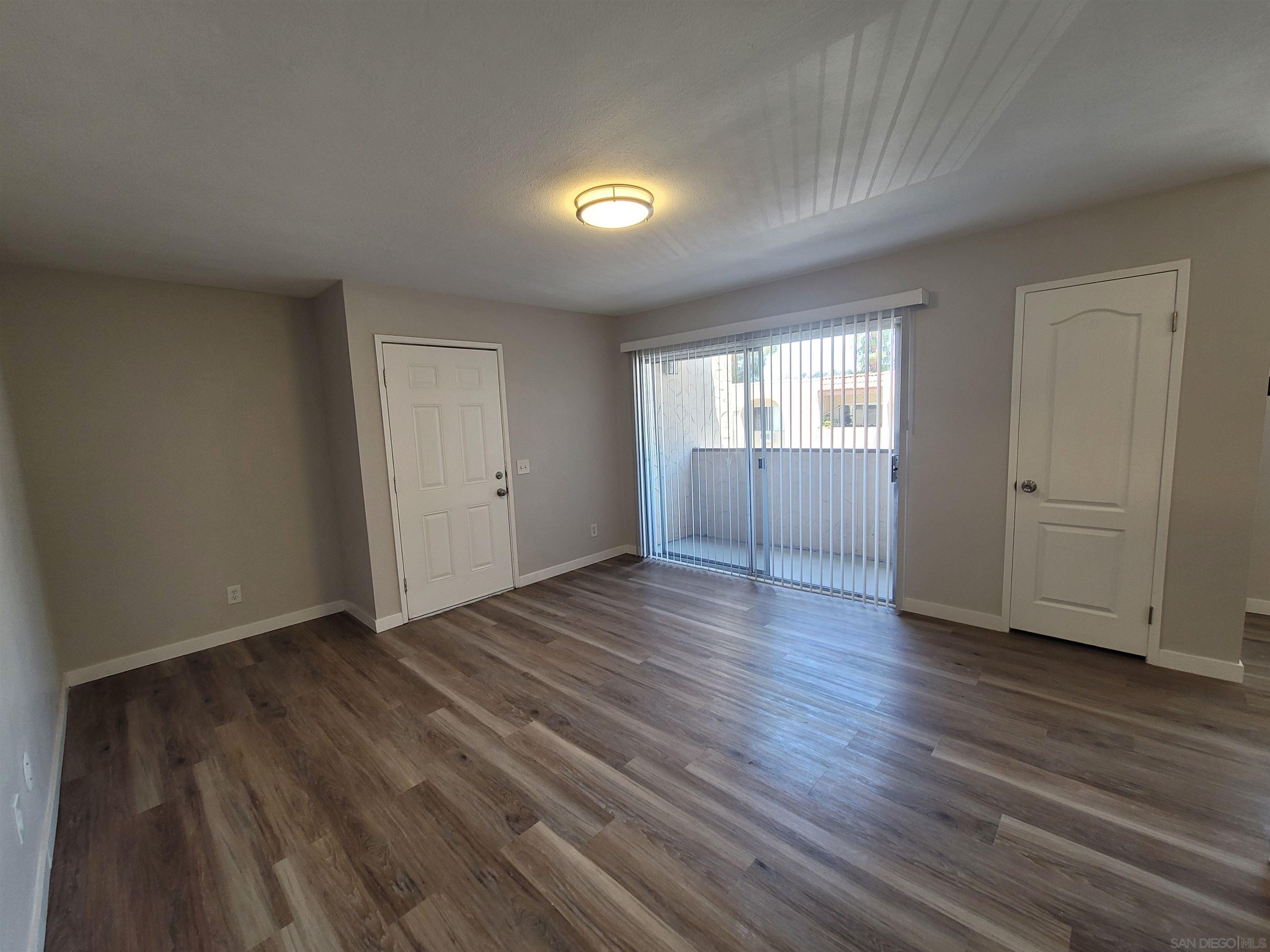 Detail Gallery Image 6 of 23 For 3557  Kenora Dr  #22,  Spring Valley,  CA 91977 - 2 Beds | 2 Baths