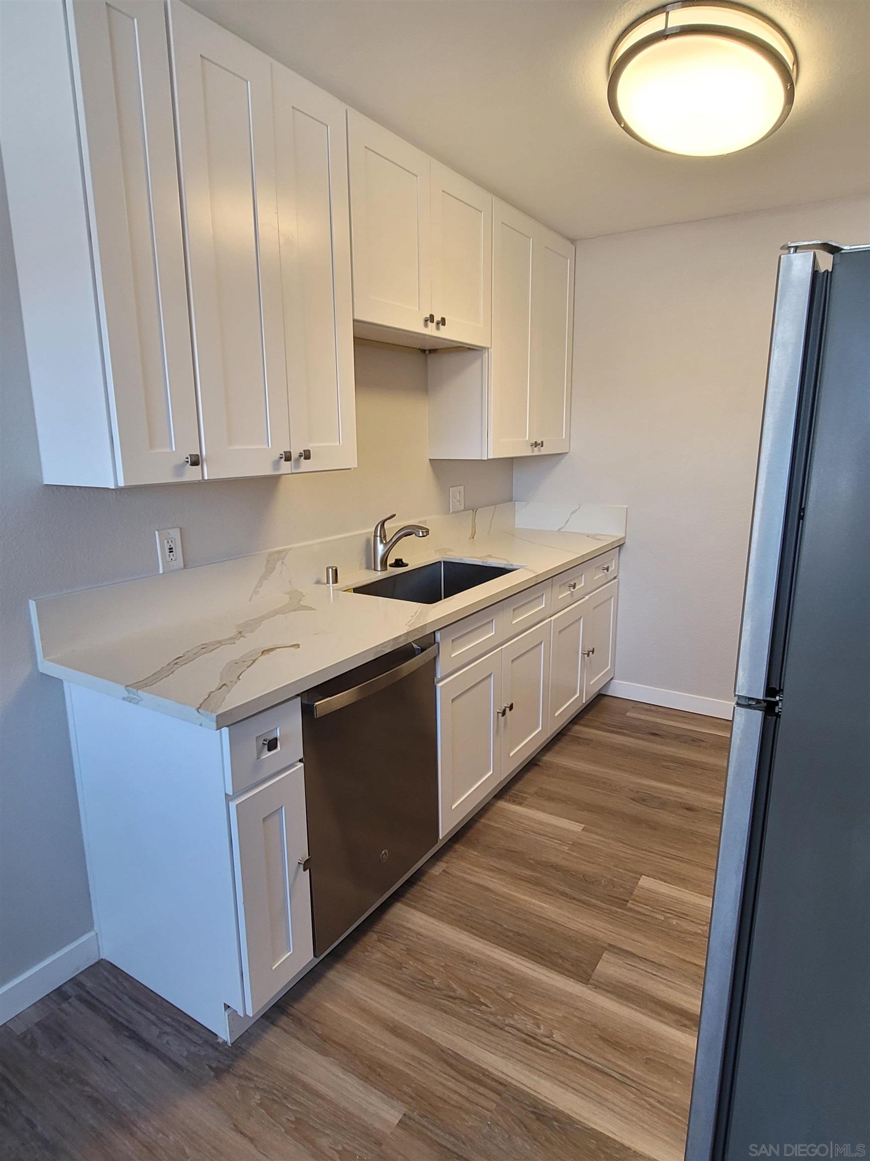 Detail Gallery Image 10 of 23 For 3557  Kenora Dr  #22,  Spring Valley,  CA 91977 - 2 Beds | 2 Baths