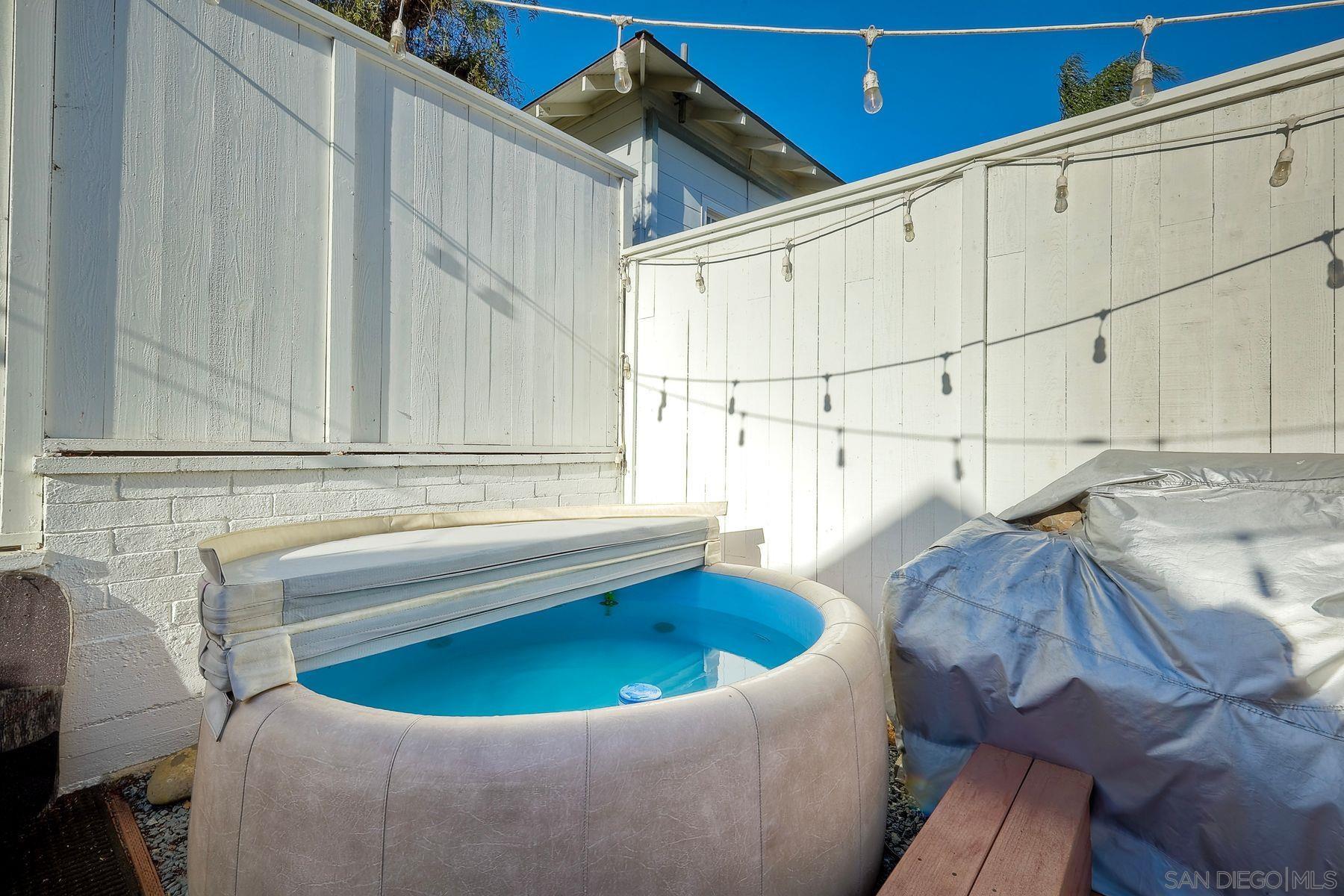 Detail Gallery Image 26 of 65 For 952  Rosecrans, San Diego,  CA 92106 - 5 Beds | 4 Baths