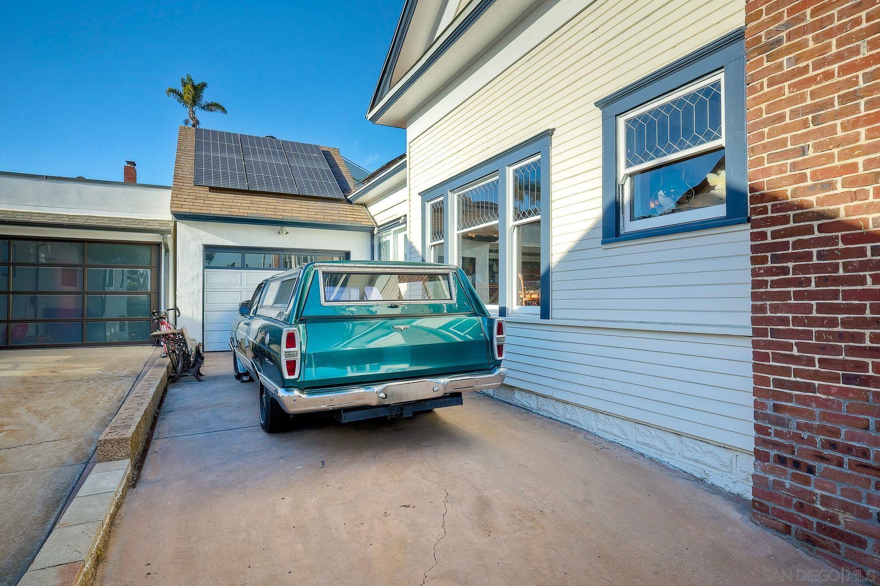 Detail Gallery Image 40 of 65 For 952  Rosecrans, San Diego,  CA 92106 - 5 Beds | 4 Baths