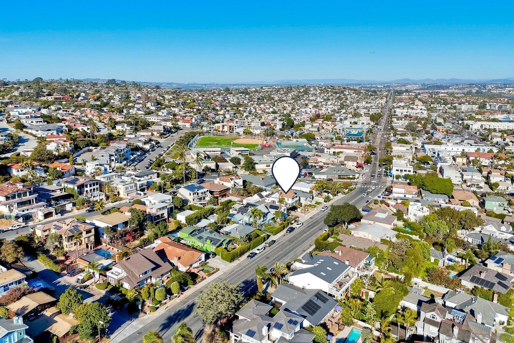 Detail Gallery Image 51 of 65 For 952  Rosecrans, San Diego,  CA 92106 - 5 Beds | 4 Baths