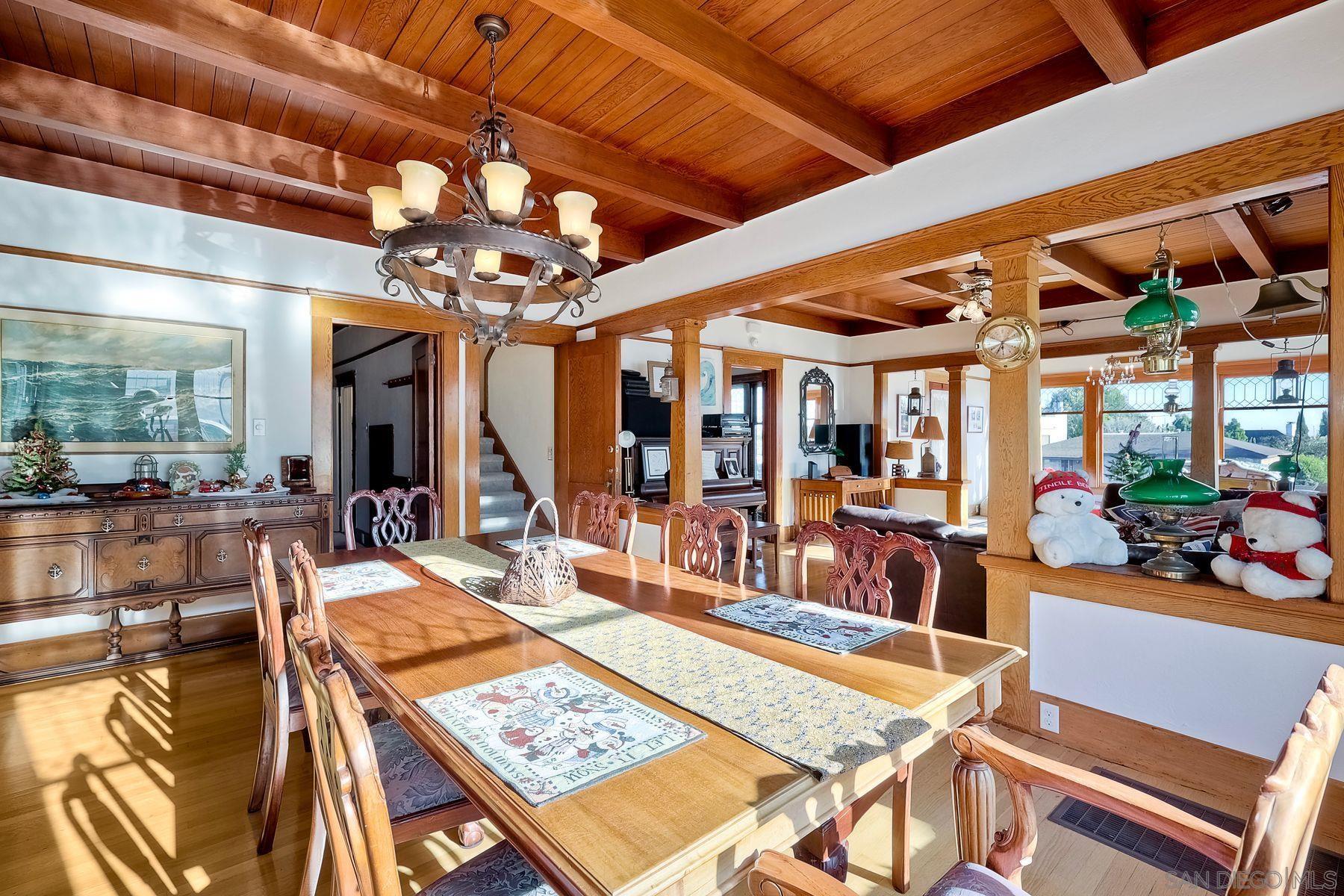 Detail Gallery Image 8 of 65 For 952  Rosecrans, San Diego,  CA 92106 - 5 Beds | 4 Baths