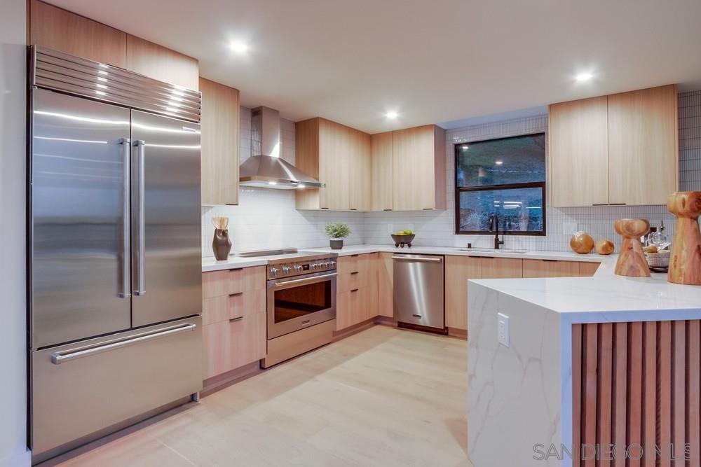 Detail Gallery Image 15 of 61 For 1429  Trabert Ranch Rd, Encinitas,  CA 92024 - 5 Beds | 4 Baths