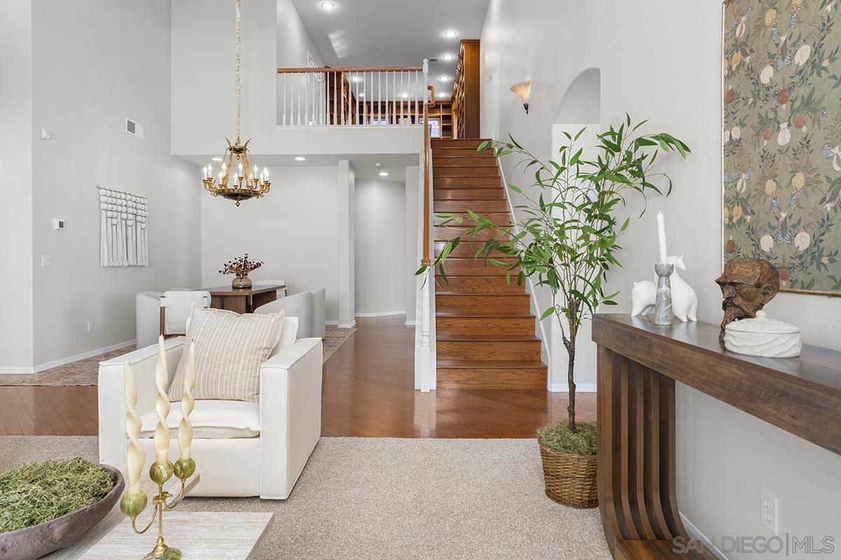 Detail Gallery Image 12 of 70 For 987  Palencia Ct, Chula Vista,  CA 91910 - 4 Beds | 3 Baths