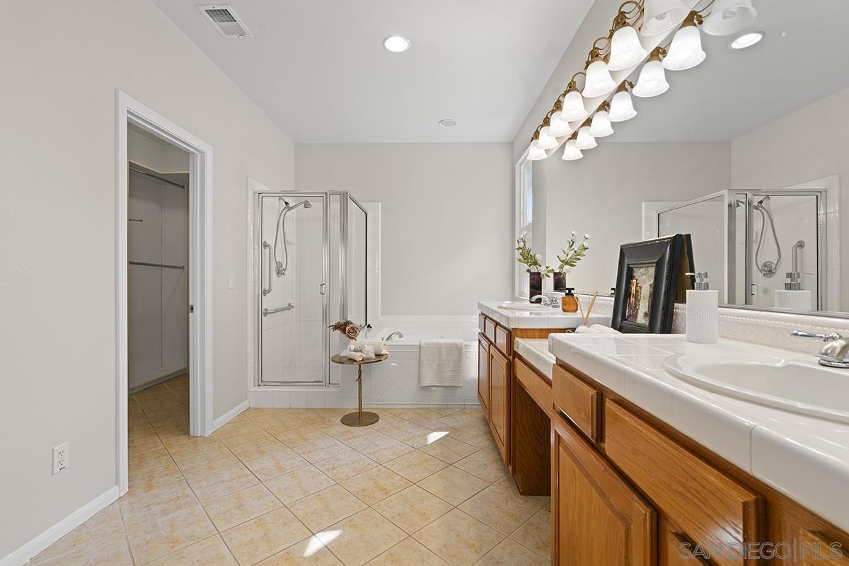 Detail Gallery Image 40 of 70 For 987  Palencia Ct, Chula Vista,  CA 91910 - 4 Beds | 3 Baths