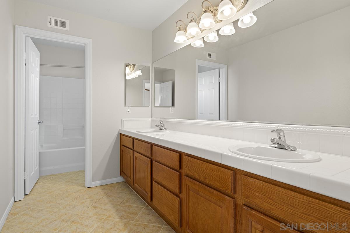 Detail Gallery Image 56 of 70 For 987  Palencia Ct, Chula Vista,  CA 91910 - 4 Beds | 3 Baths