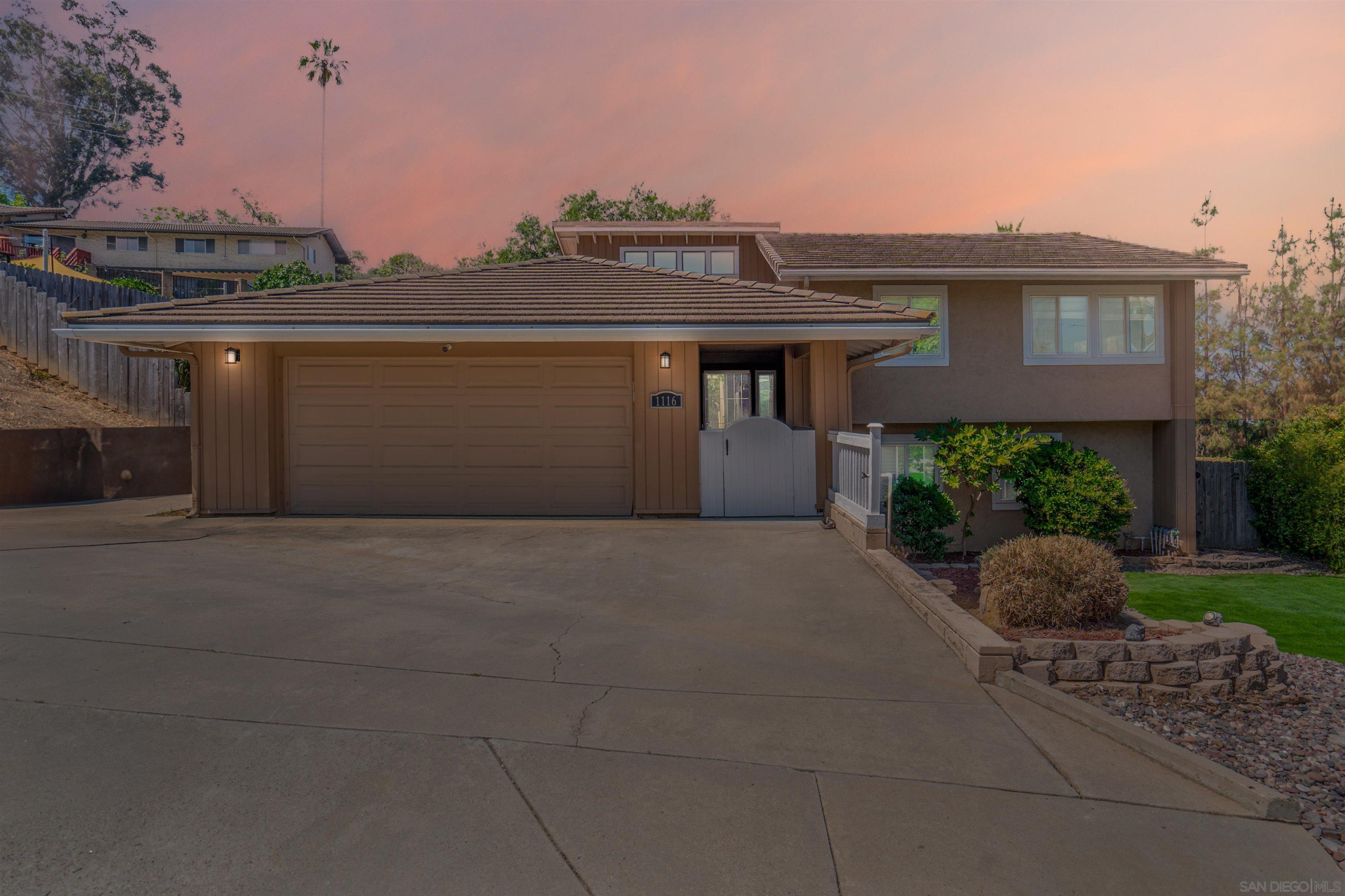 Front Image Thumbnail for SD250043581