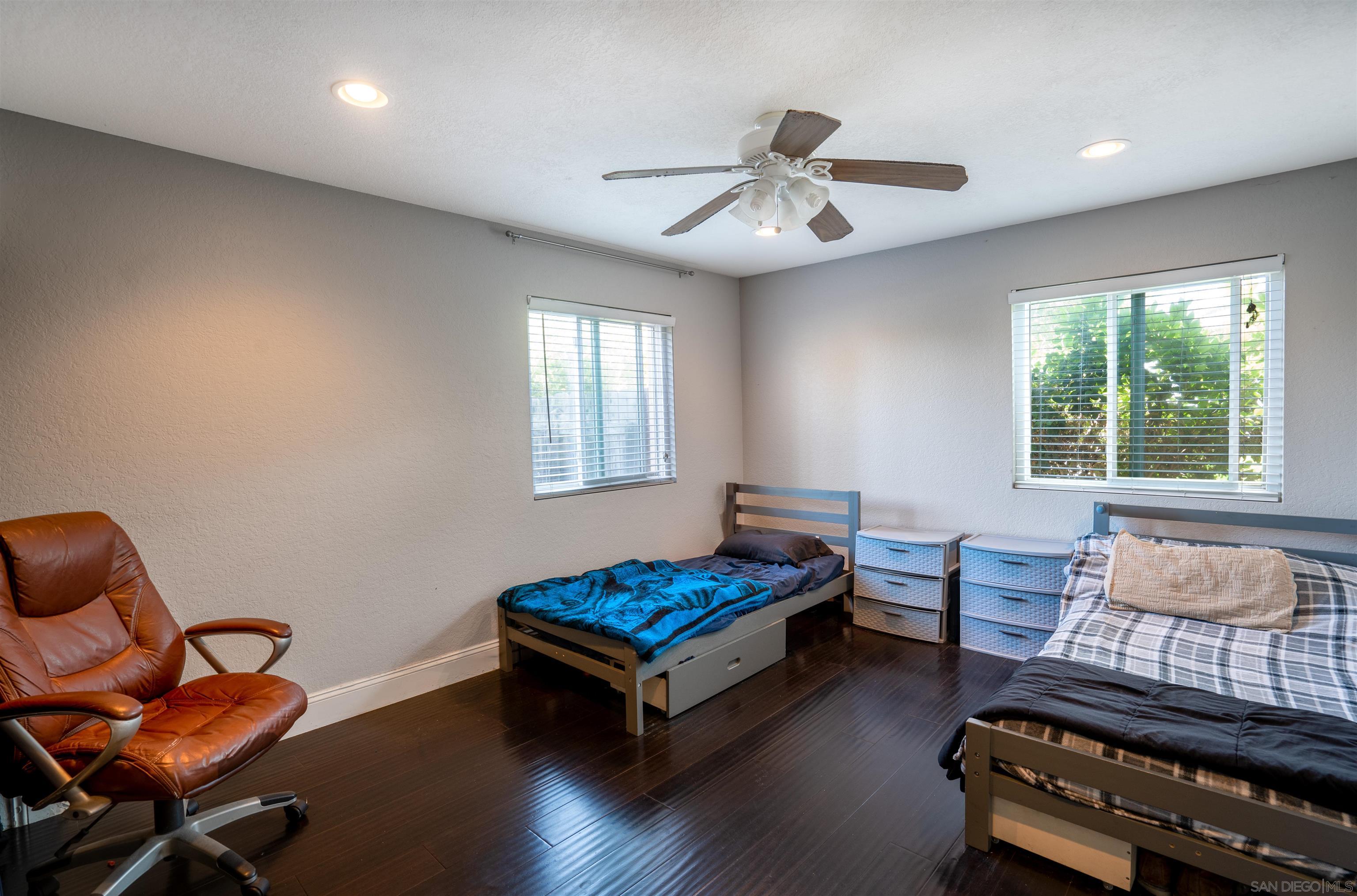 Detail Gallery Image 22 of 35 For 1116  Circle Dr, Escondido,  CA 92025 - 4 Beds | 3 Baths