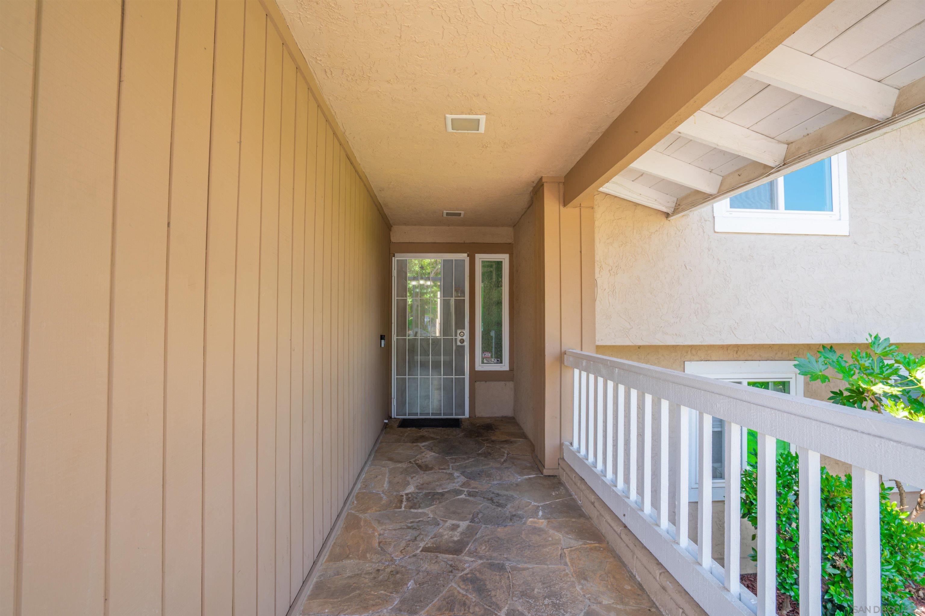 Detail Gallery Image 27 of 35 For 1116  Circle Dr, Escondido,  CA 92025 - 4 Beds | 3 Baths