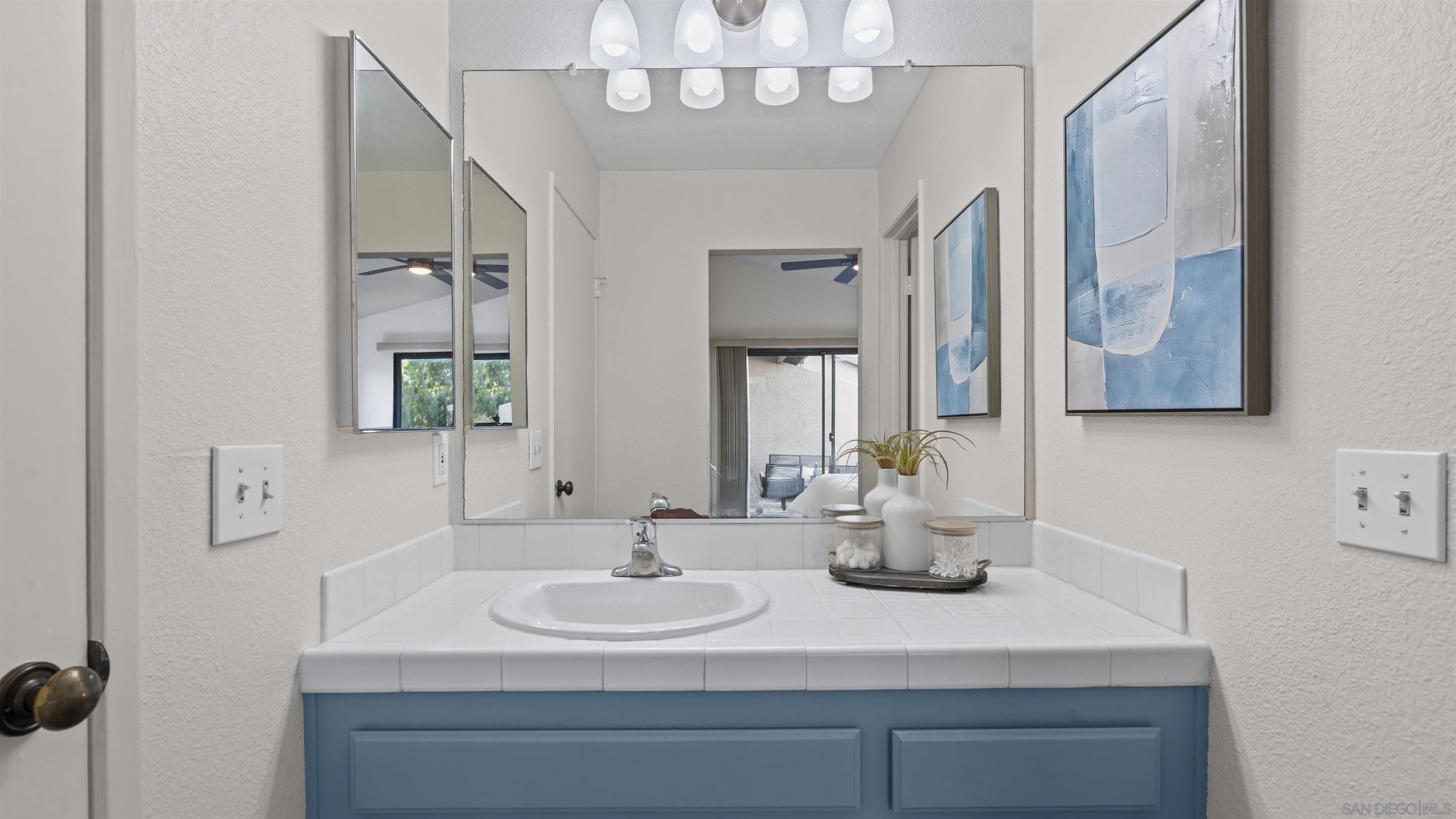 Detail Gallery Image 16 of 30 For 3633  Avocado Village Ct  # 140,  La Mesa,  CA 91941 - 2 Beds | 1 Baths