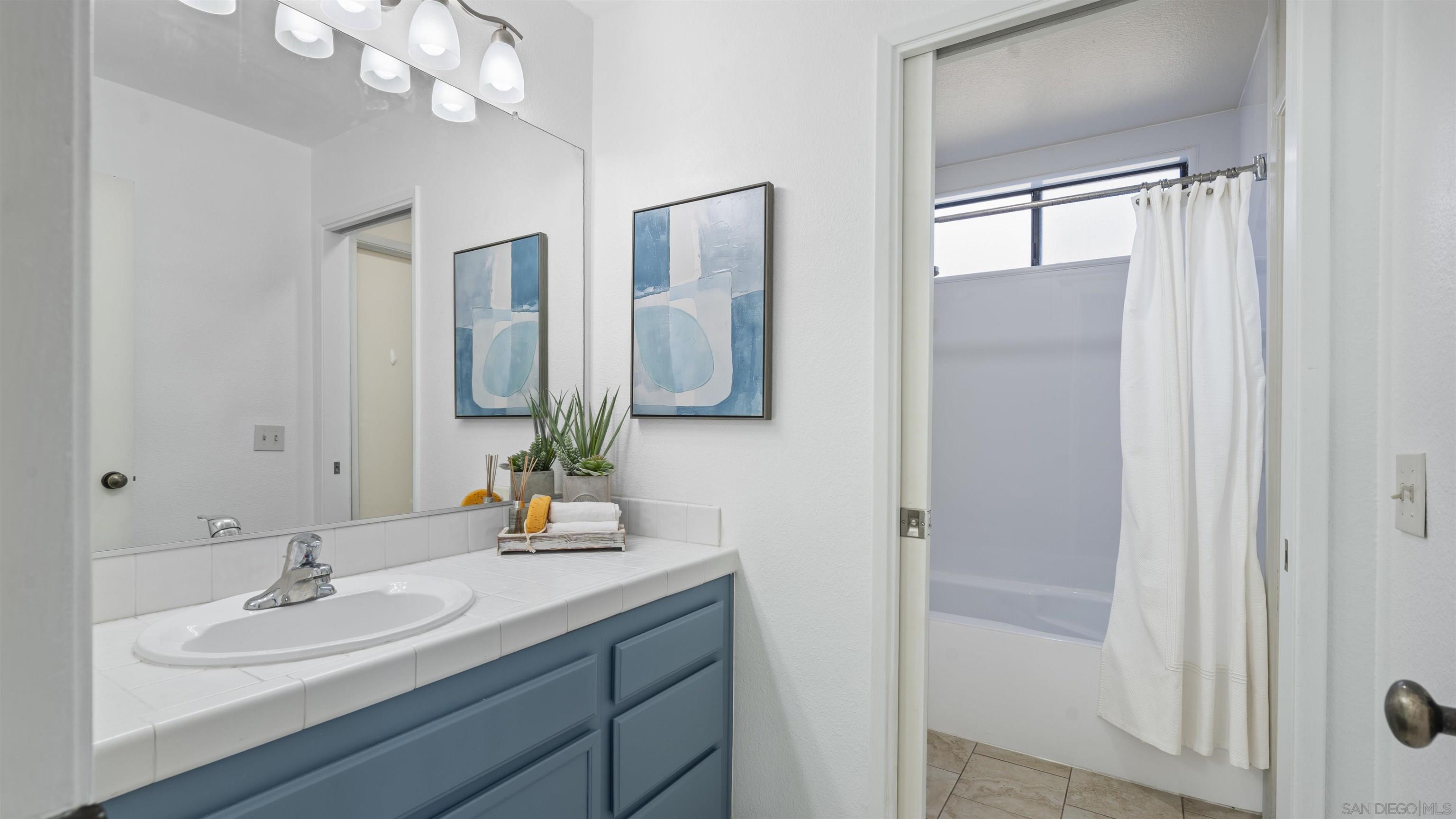 Detail Gallery Image 18 of 30 For 3633  Avocado Village Ct  # 140,  La Mesa,  CA 91941 - 2 Beds | 1 Baths