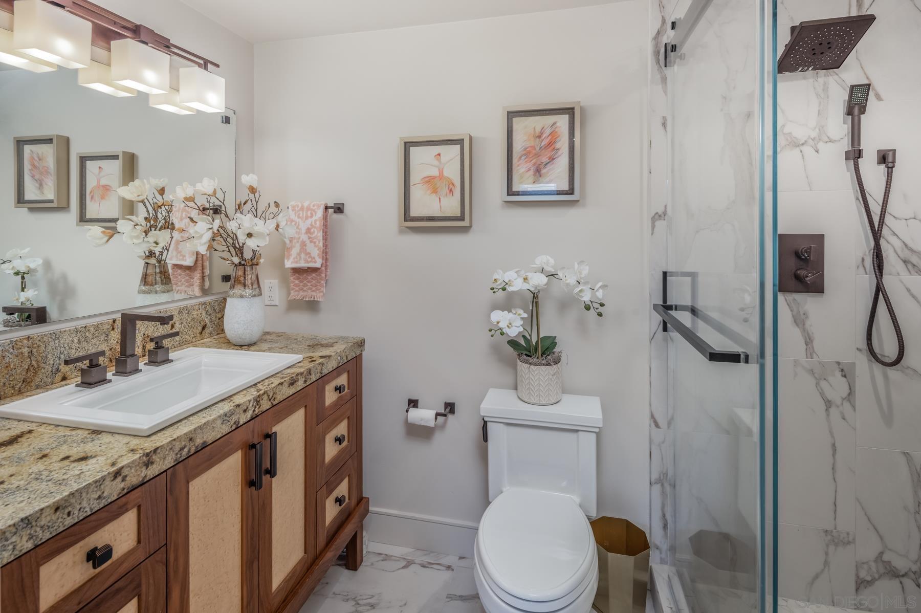 Detail Gallery Image 18 of 32 For 187  Cherry Ave, Carlsbad,  CA 92008 - 4 Beds | 4/2 Baths