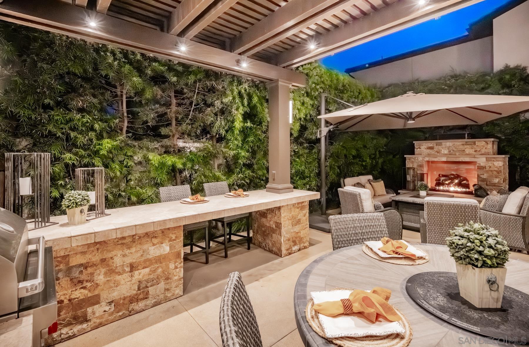 Detail Gallery Image 20 of 32 For 187  Cherry Ave, Carlsbad,  CA 92008 - 4 Beds | 4/2 Baths