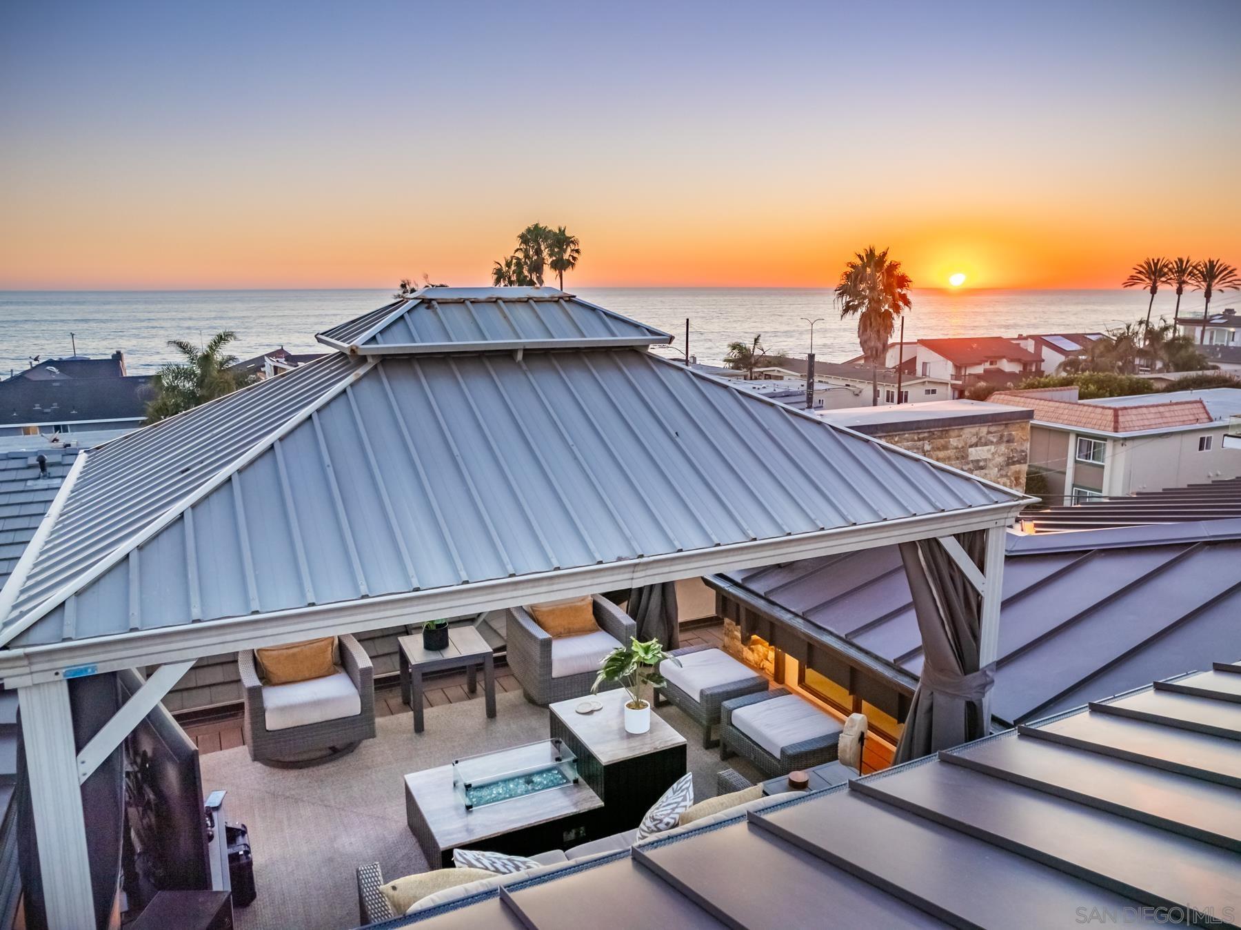 Detail Gallery Image 29 of 32 For 187  Cherry Ave, Carlsbad,  CA 92008 - 4 Beds | 4/2 Baths