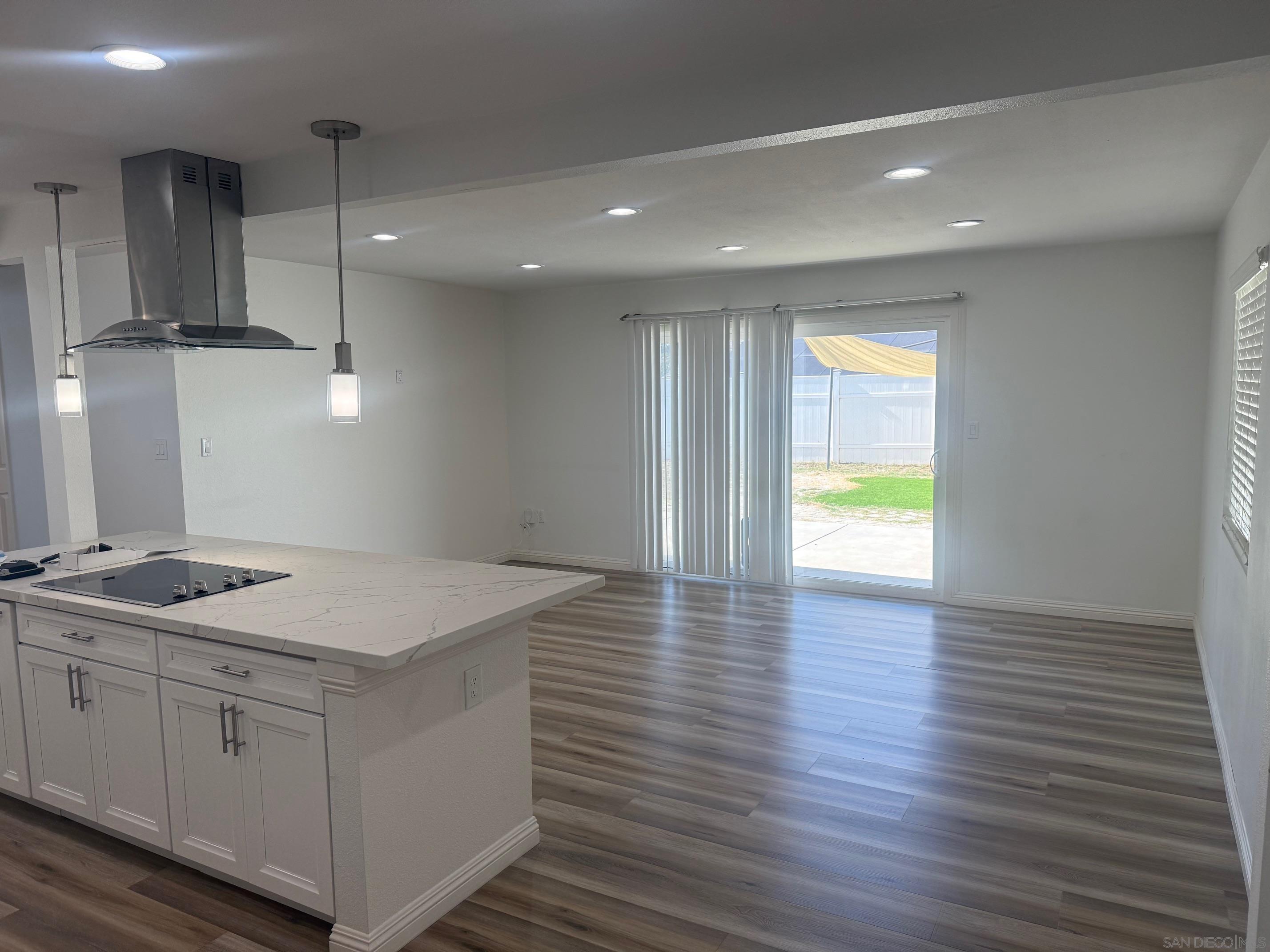 Detail Gallery Image 6 of 24 For 4106  Dellwood St, San Diego,  CA 92111 - 3 Beds | 2 Baths