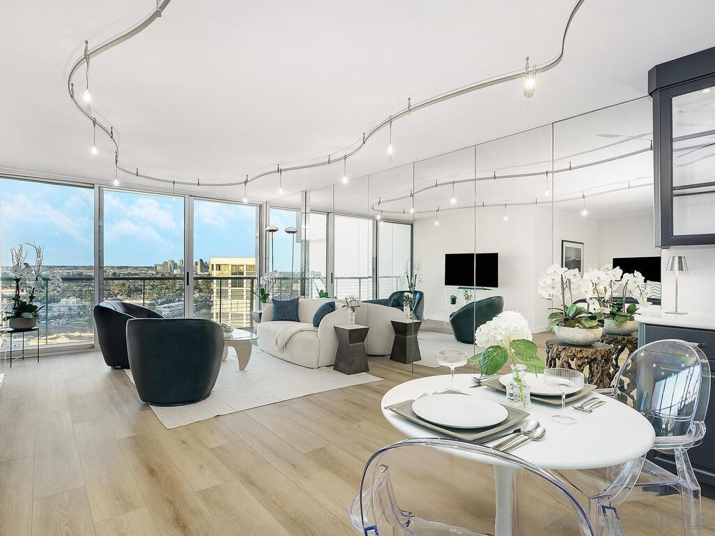 Front Image Thumbnail for SD250043598