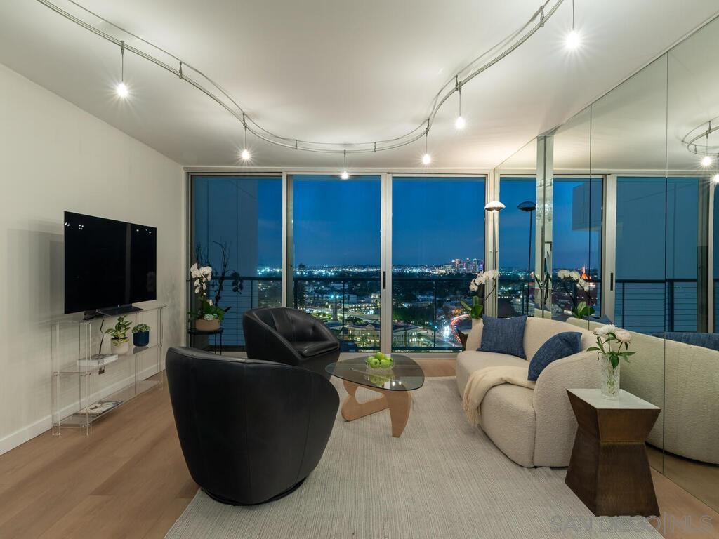 Detail Gallery Image 13 of 62 For 1720  Avenida Del Mundo  #1601,  Coronado,  CA 92118 - 0 Beds | 1 Baths