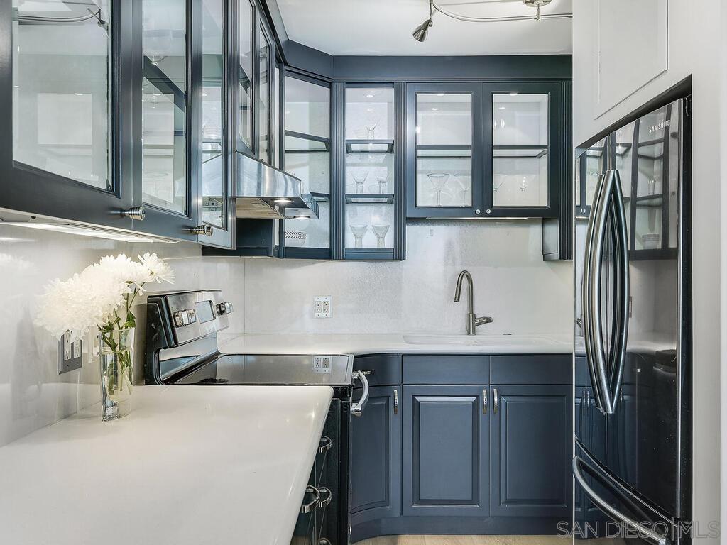 Detail Gallery Image 22 of 62 For 1720  Avenida Del Mundo  #1601,  Coronado,  CA 92118 - 0 Beds | 1 Baths