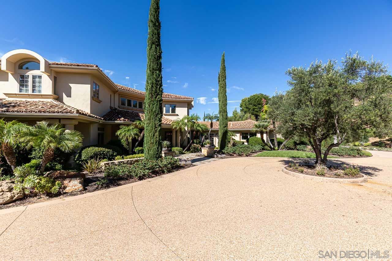 Detail Gallery Image 13 of 74 For 14440  Ridge Ranch Rd, Valley Center,  CA 92082 - 5 Beds | 5/1 Baths