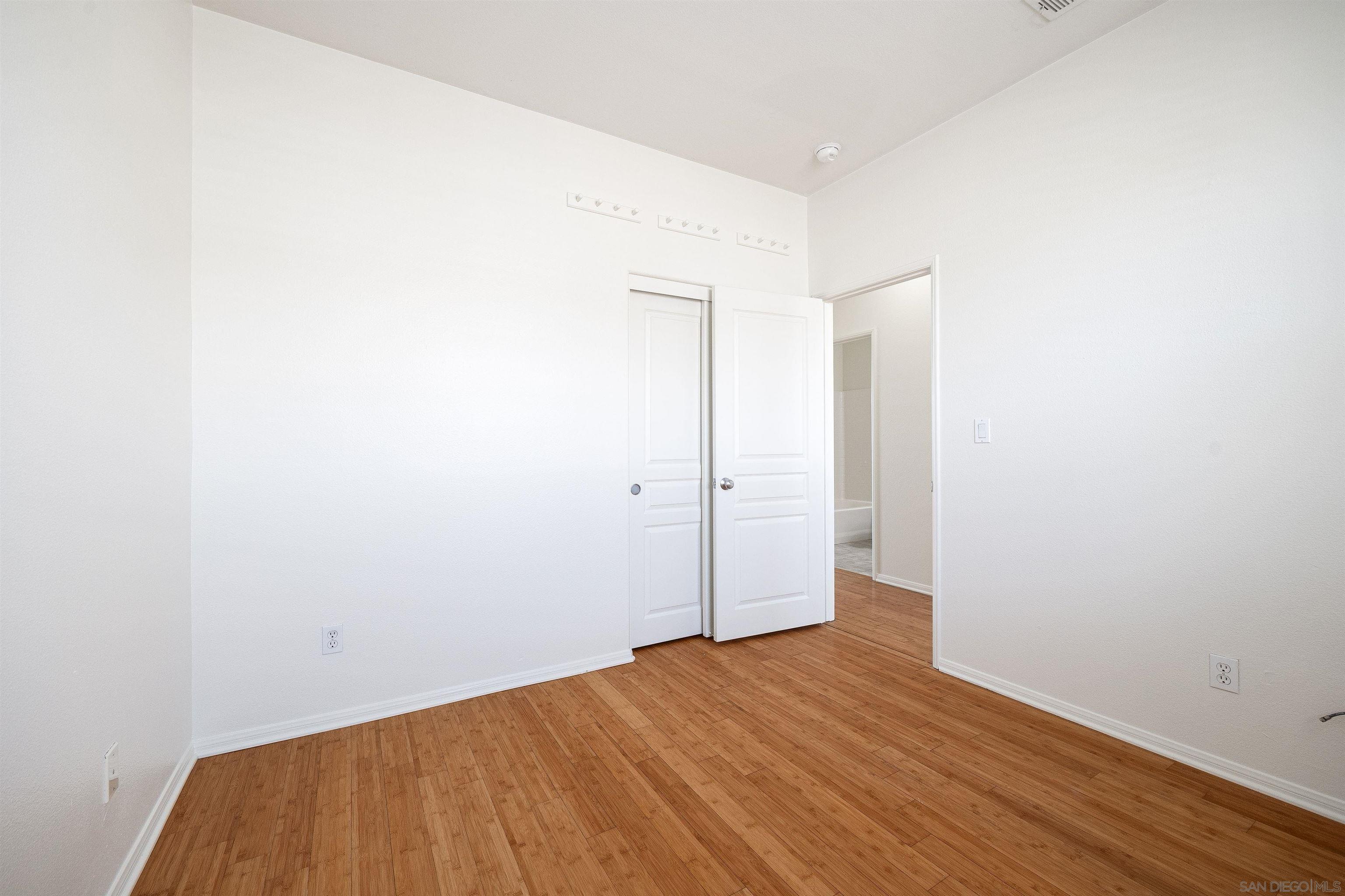 Detail Gallery Image 18 of 33 For 1005  L Avenue, National City,  CA 91950 - 3 Beds | 2/1 Baths