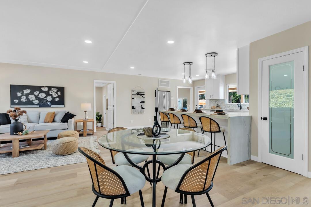 Detail Gallery Image 14 of 53 For 13725  Adrian St, Poway,  CA 92064 - 4 Beds | 2 Baths