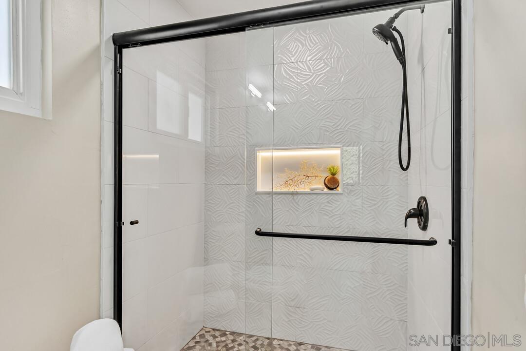 Detail Gallery Image 21 of 53 For 13725  Adrian St, Poway,  CA 92064 - 4 Beds | 2 Baths