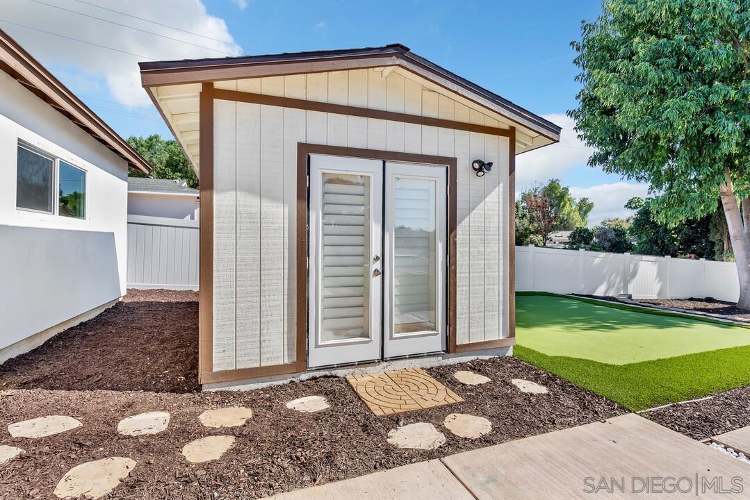 Detail Gallery Image 32 of 53 For 13725  Adrian St, Poway,  CA 92064 - 4 Beds | 2 Baths