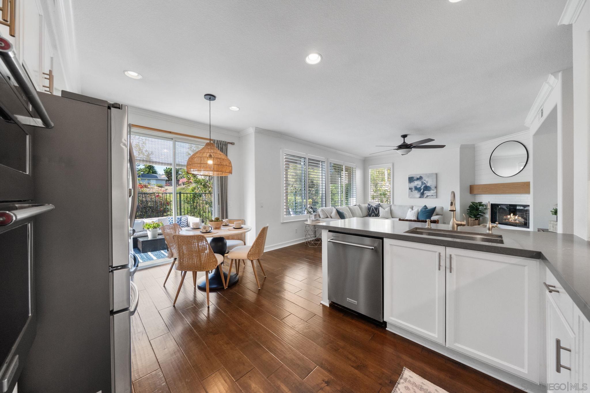 Detail Gallery Image 20 of 75 For 2364  Summerwind Pl, Carlsbad,  CA 92008 - 5 Beds | 3 Baths